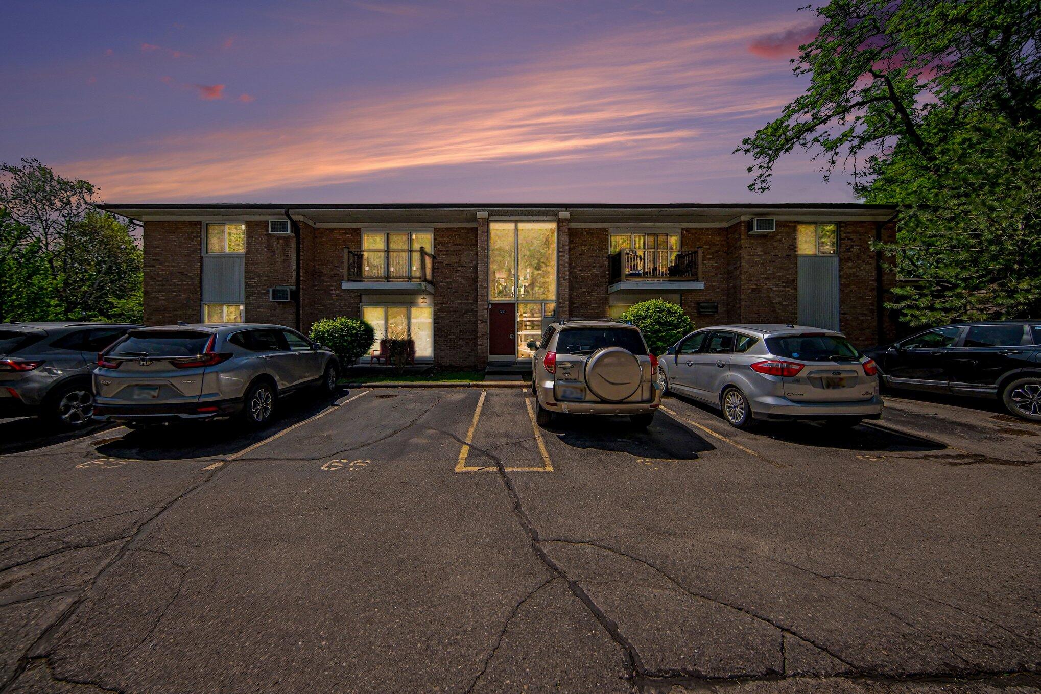 1261 Island Drive Unit: 201