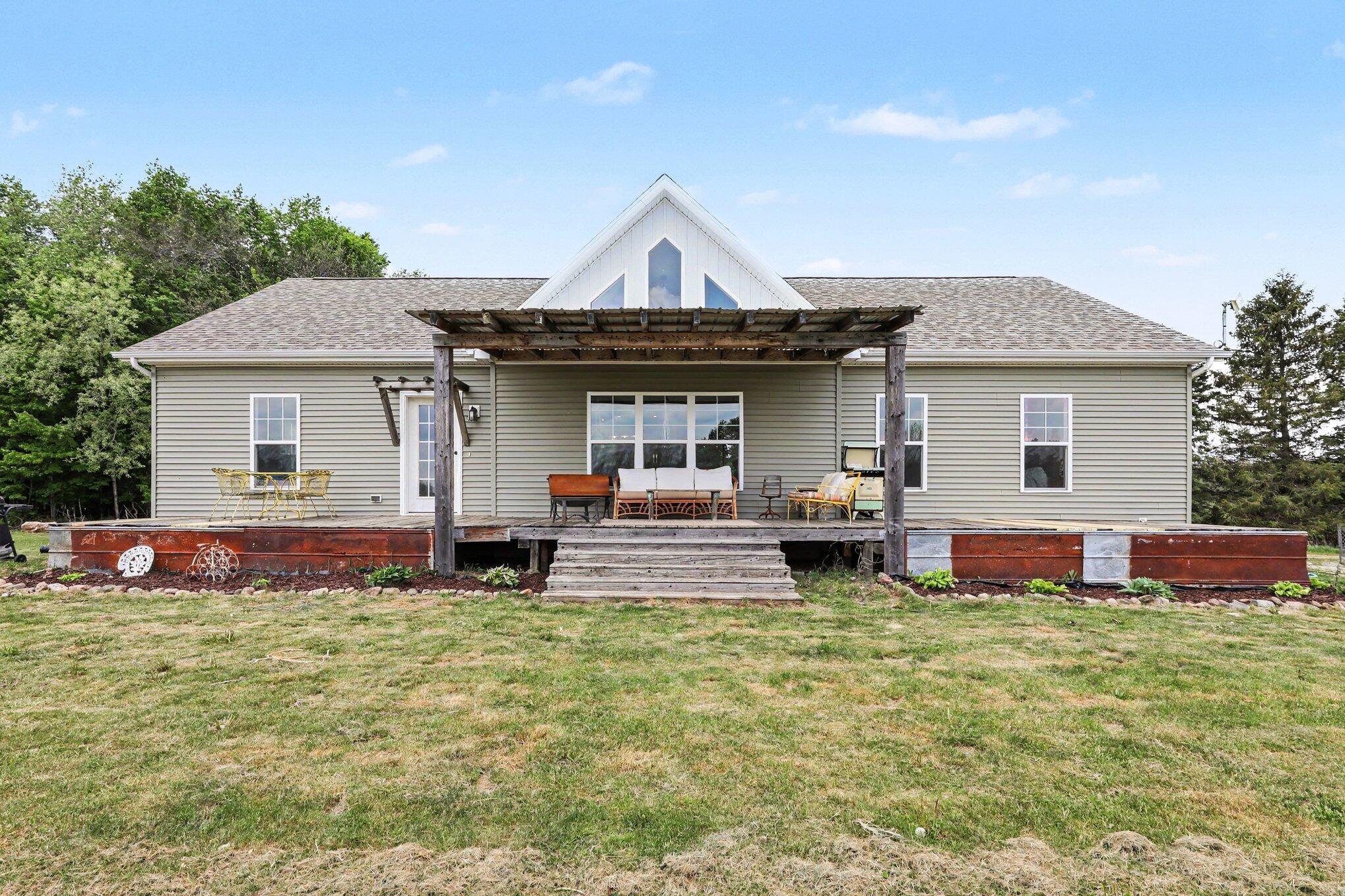 2404 Froede Road