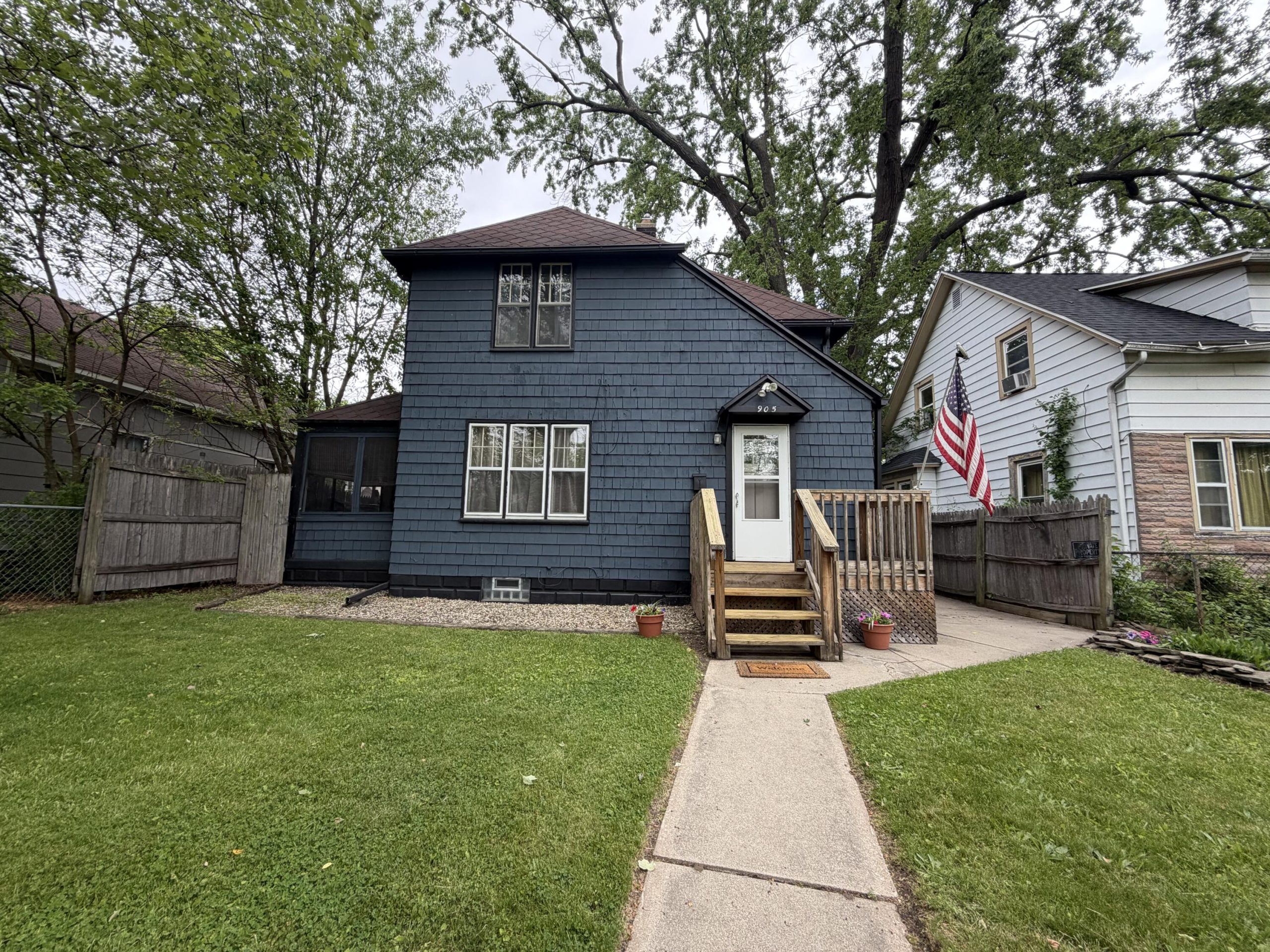 905 Bryant Street