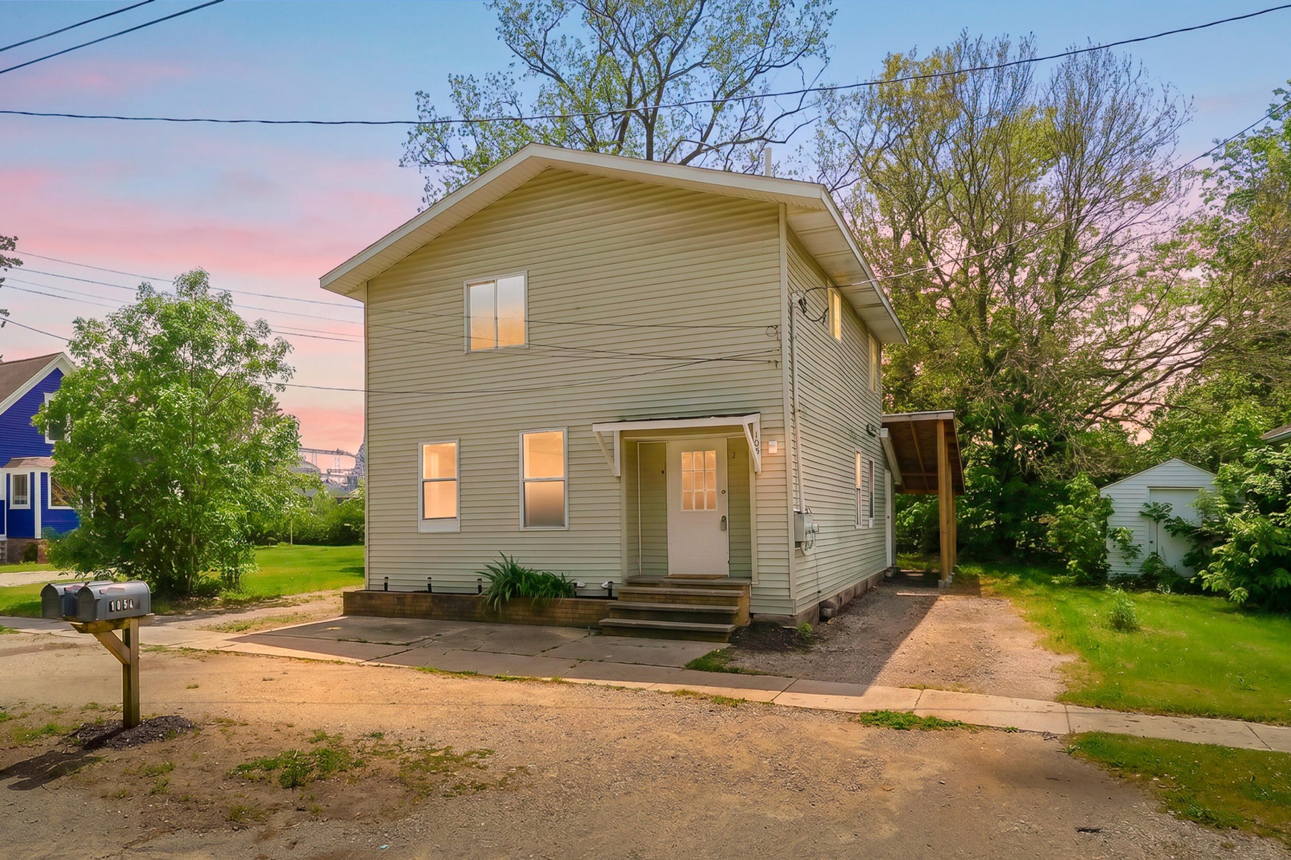 105 N George Street