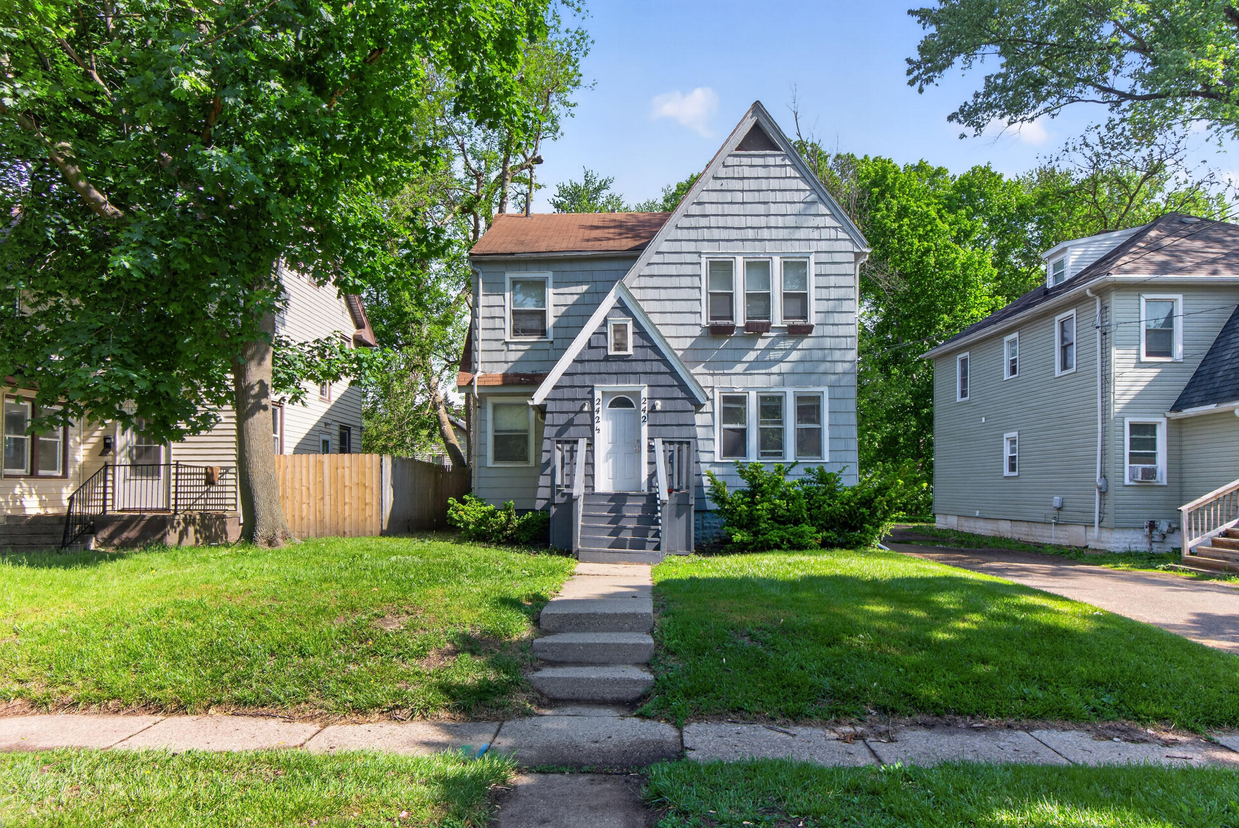 242 W High Street