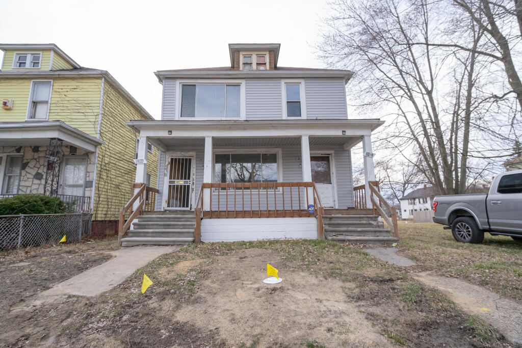 2439 Maxwell Street