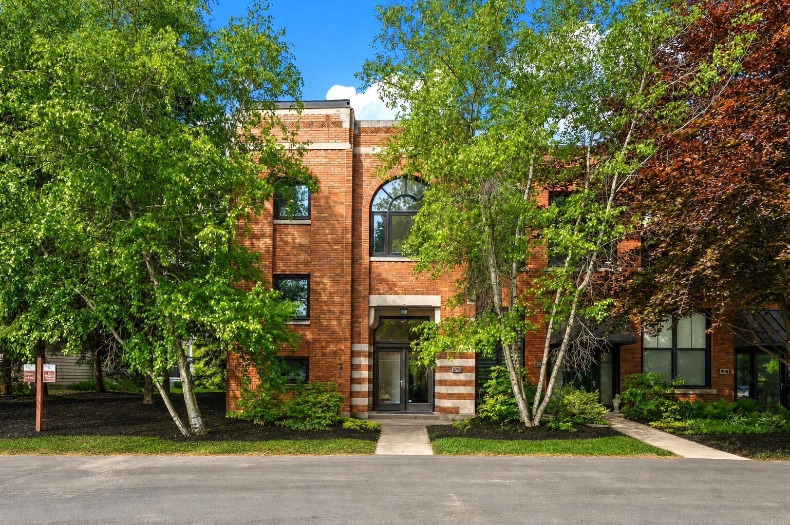 222 S Whittaker Street Unit: G