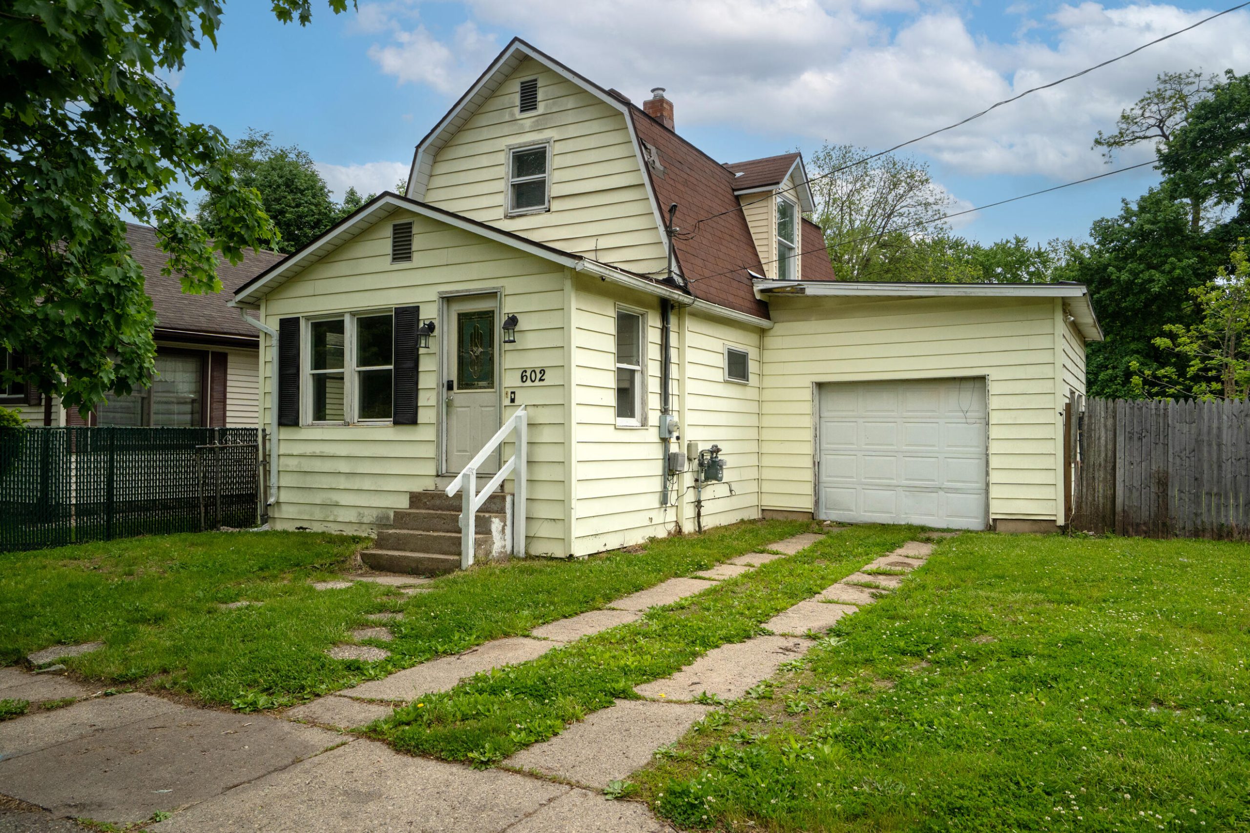602 Chicago Avenue