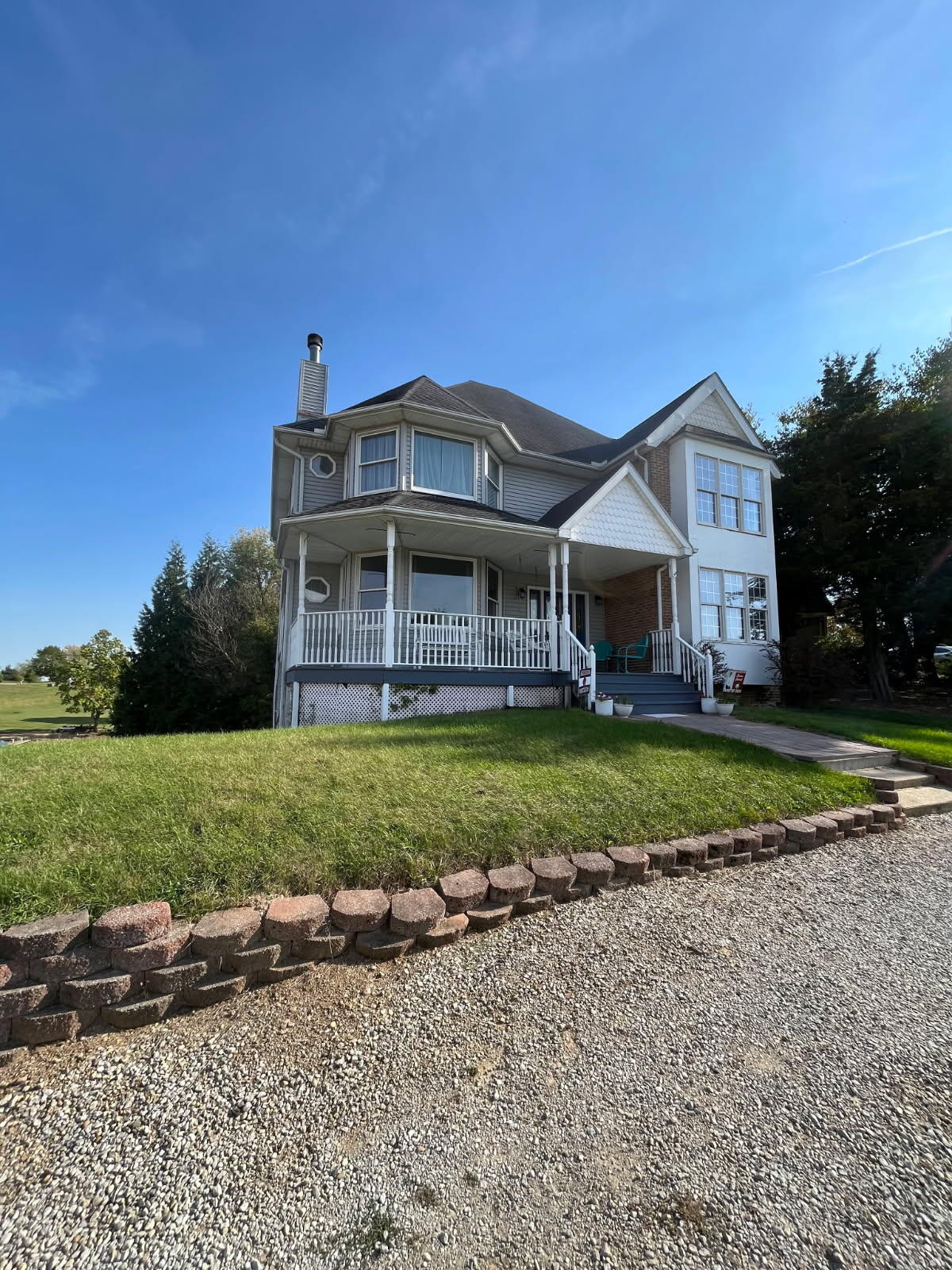 10149 Emerald Drive