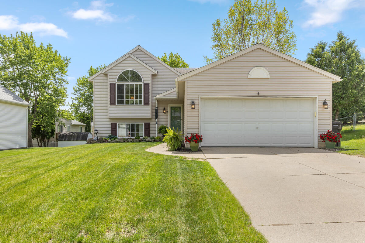 138 Rollingwood Drive