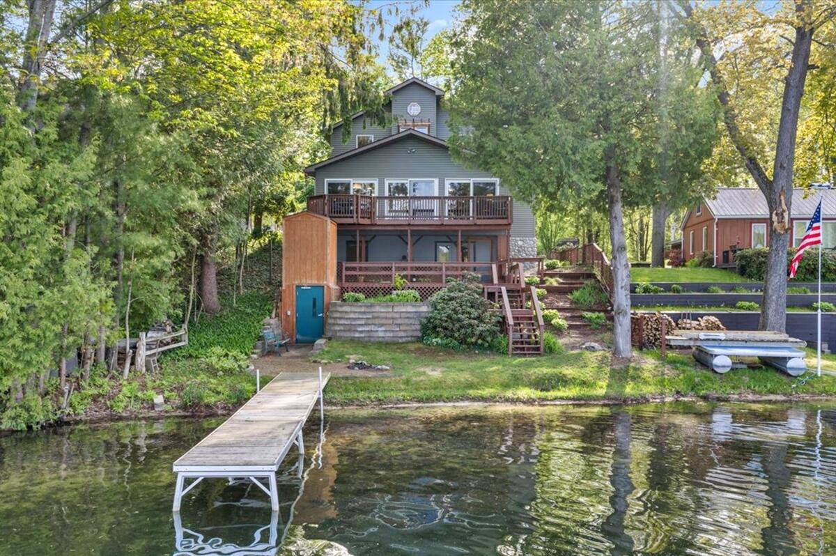 9158 W School Section Lake Drive