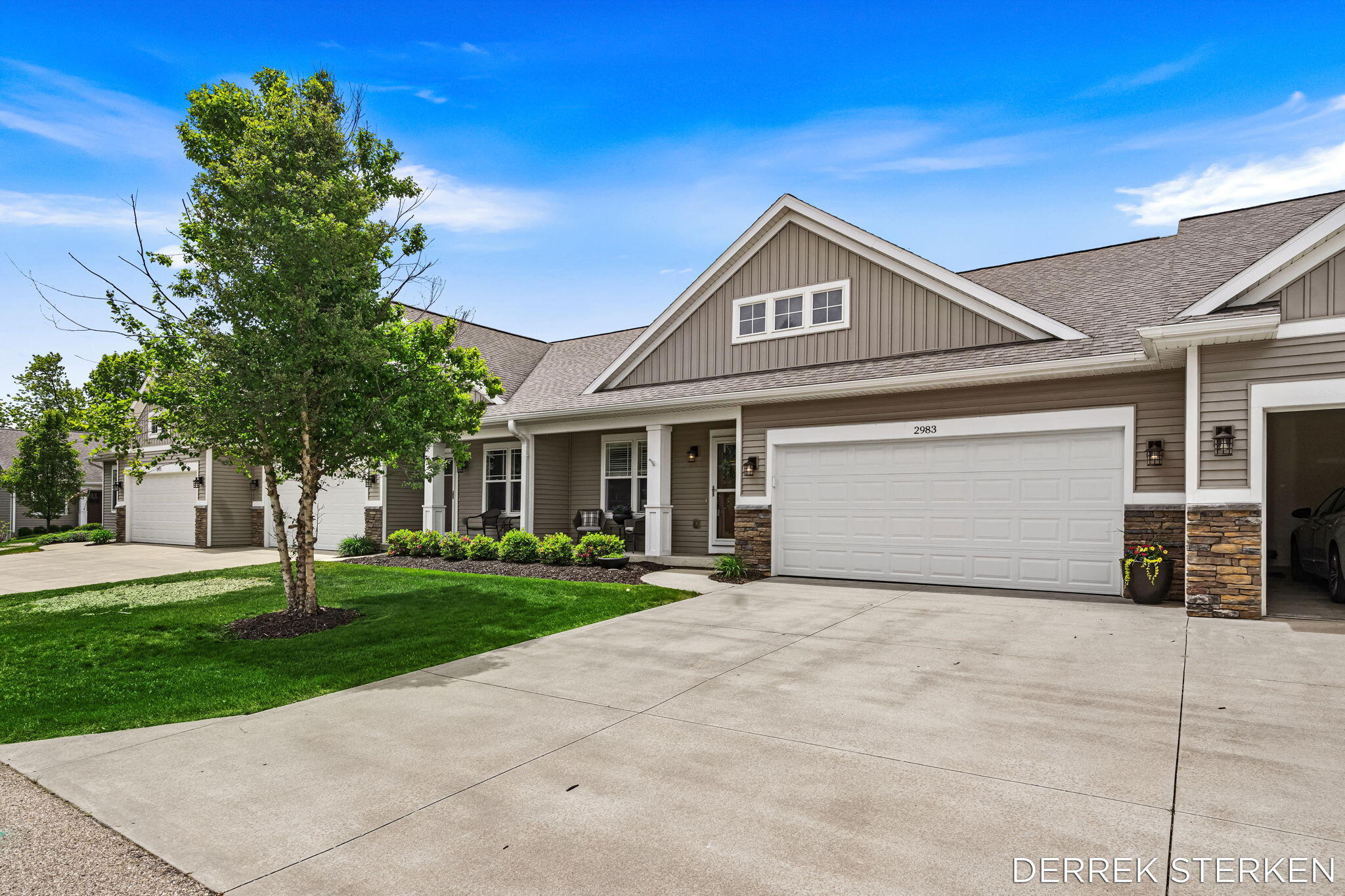 2983 Raspberry Lane