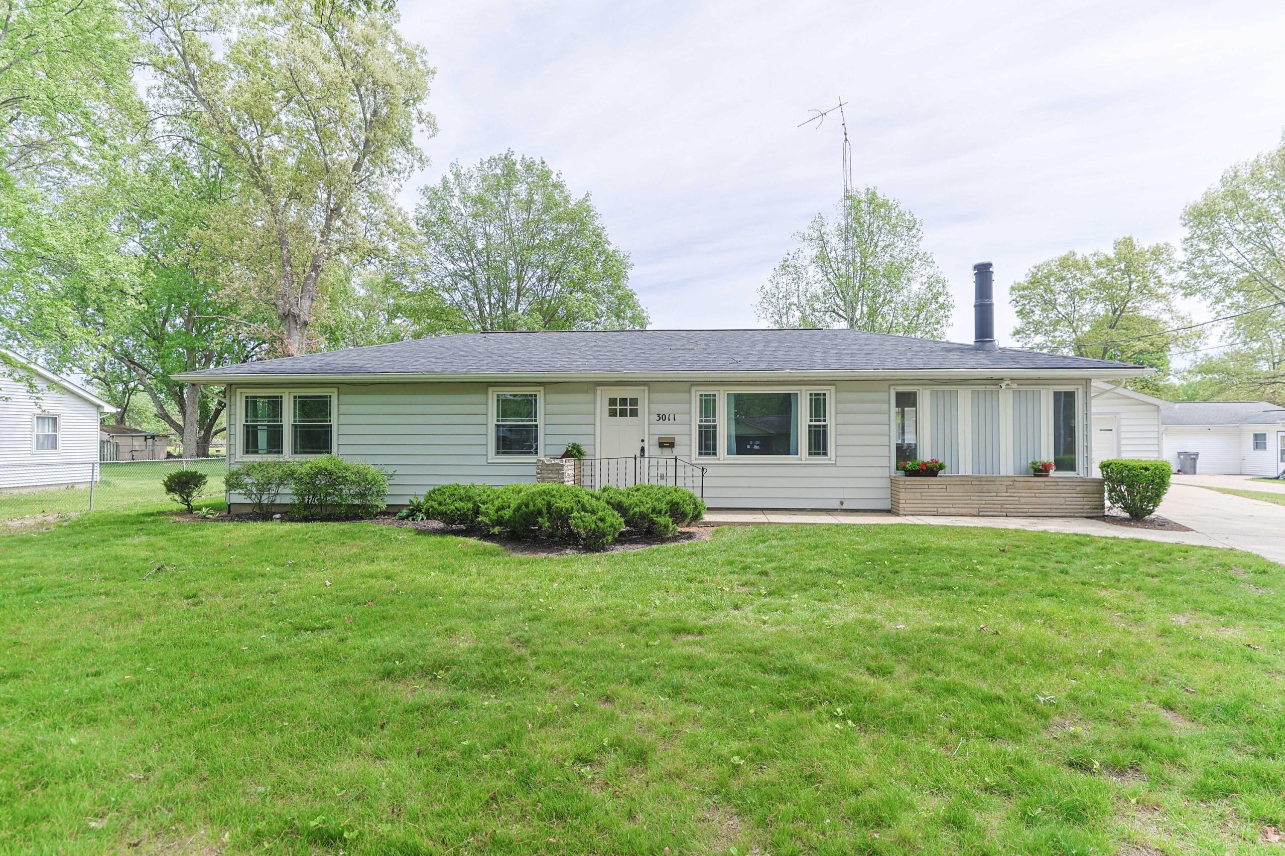 3011 Adams Road