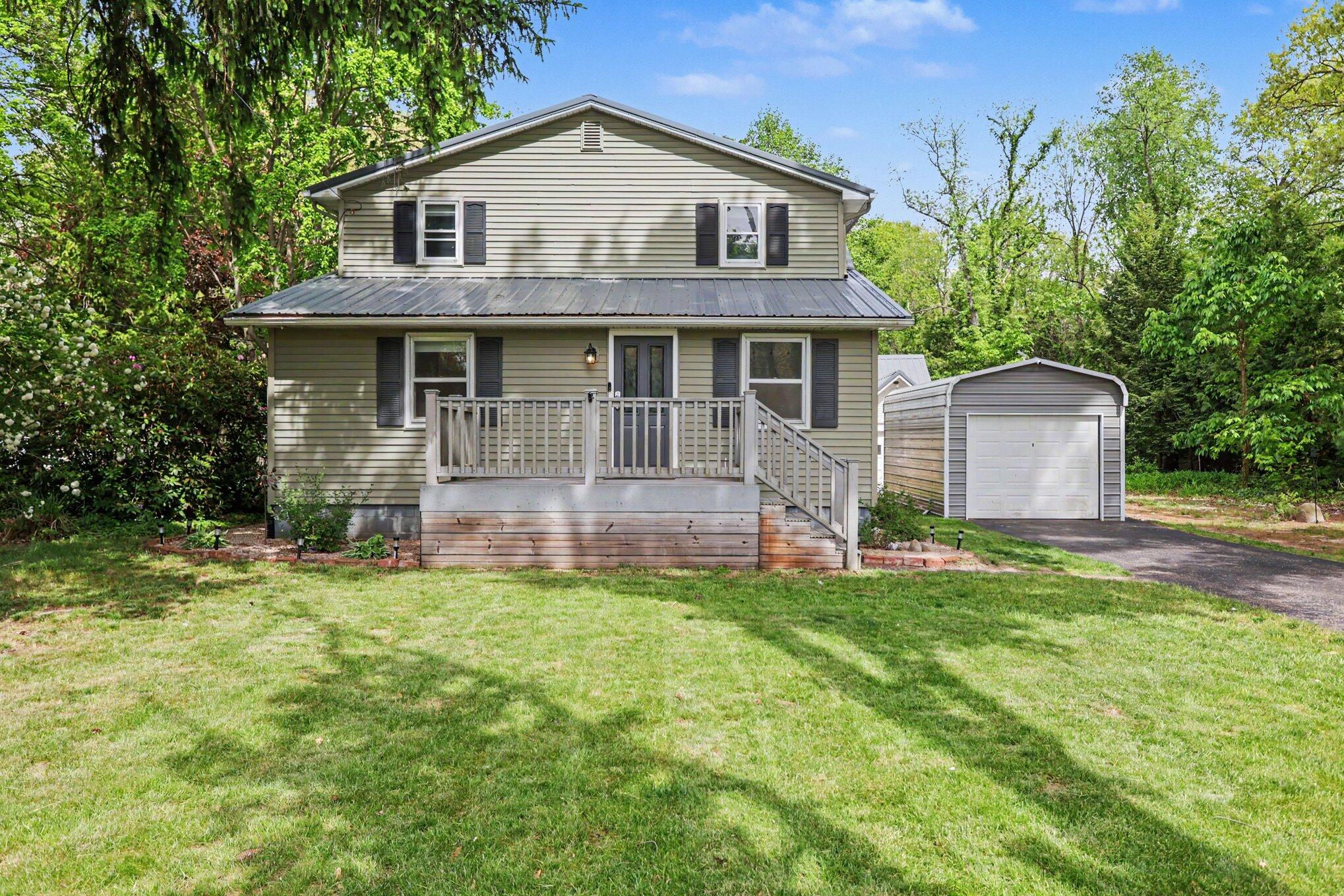 196 Strongwood Avenue