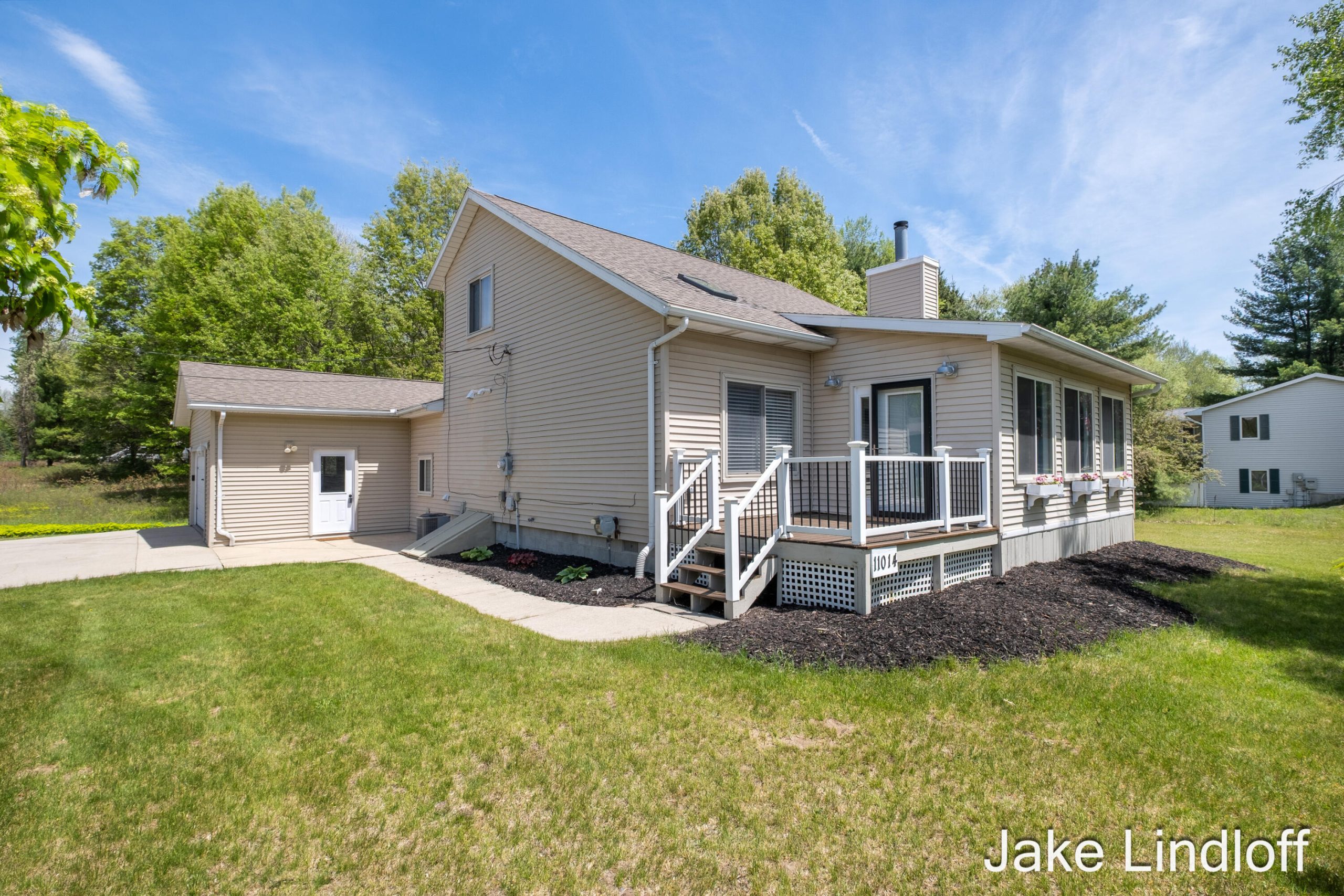 11014 E Royal Road