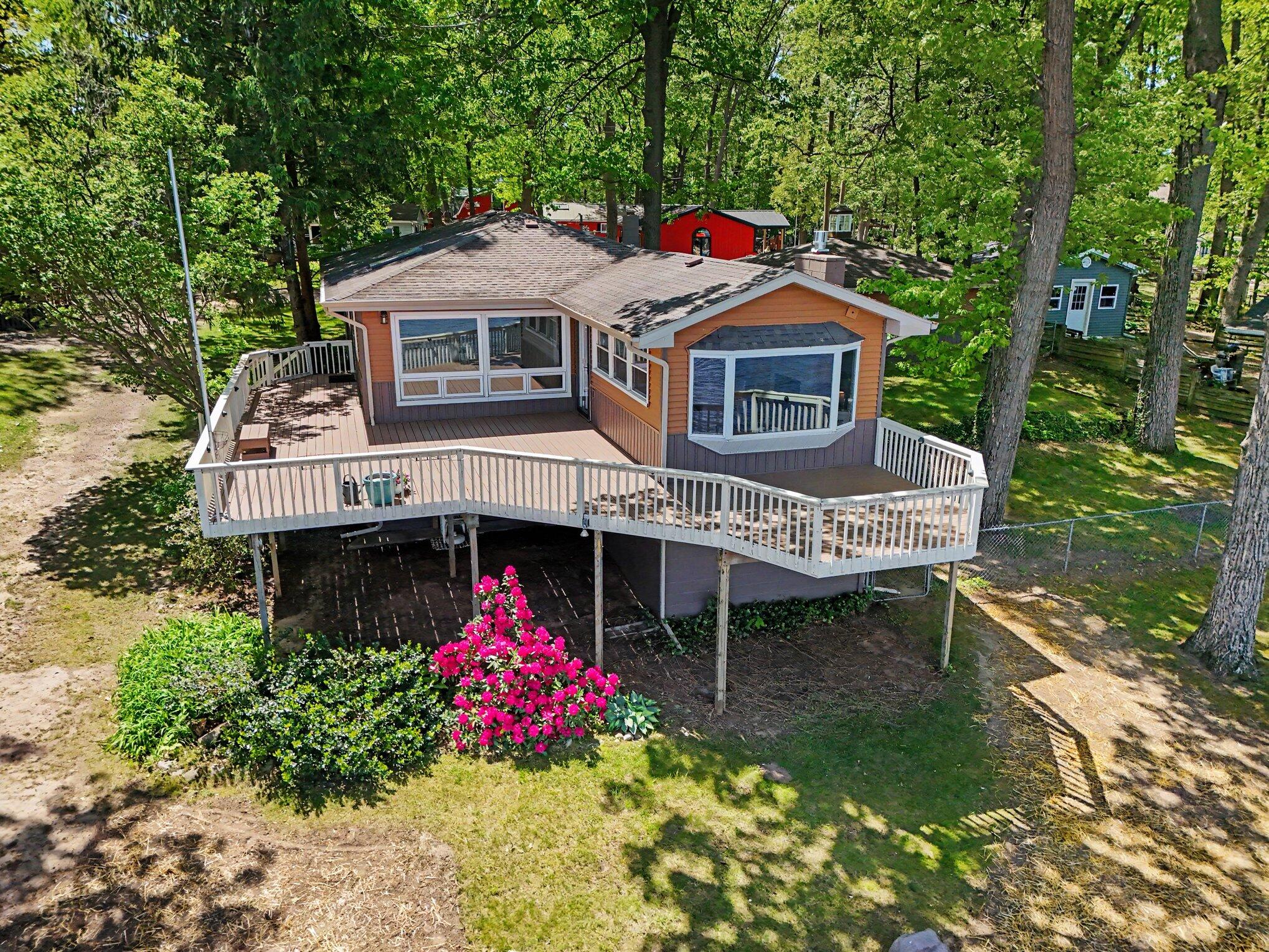 58774 Lakeshore Drive