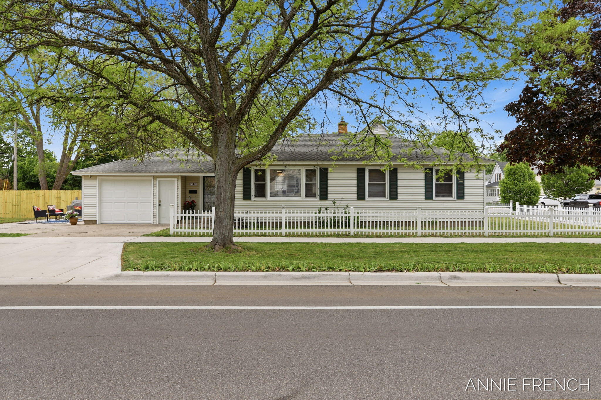510 Van Raalte Avenue