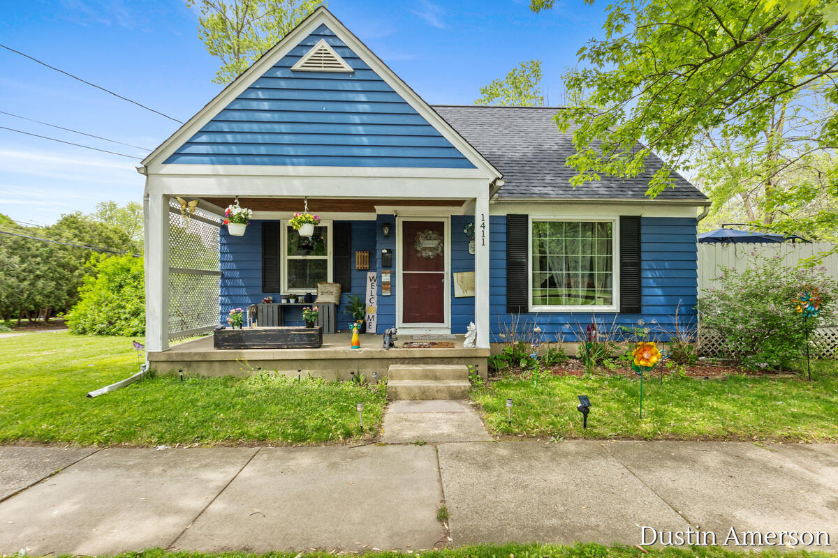 1411 Lewison Avenue NE