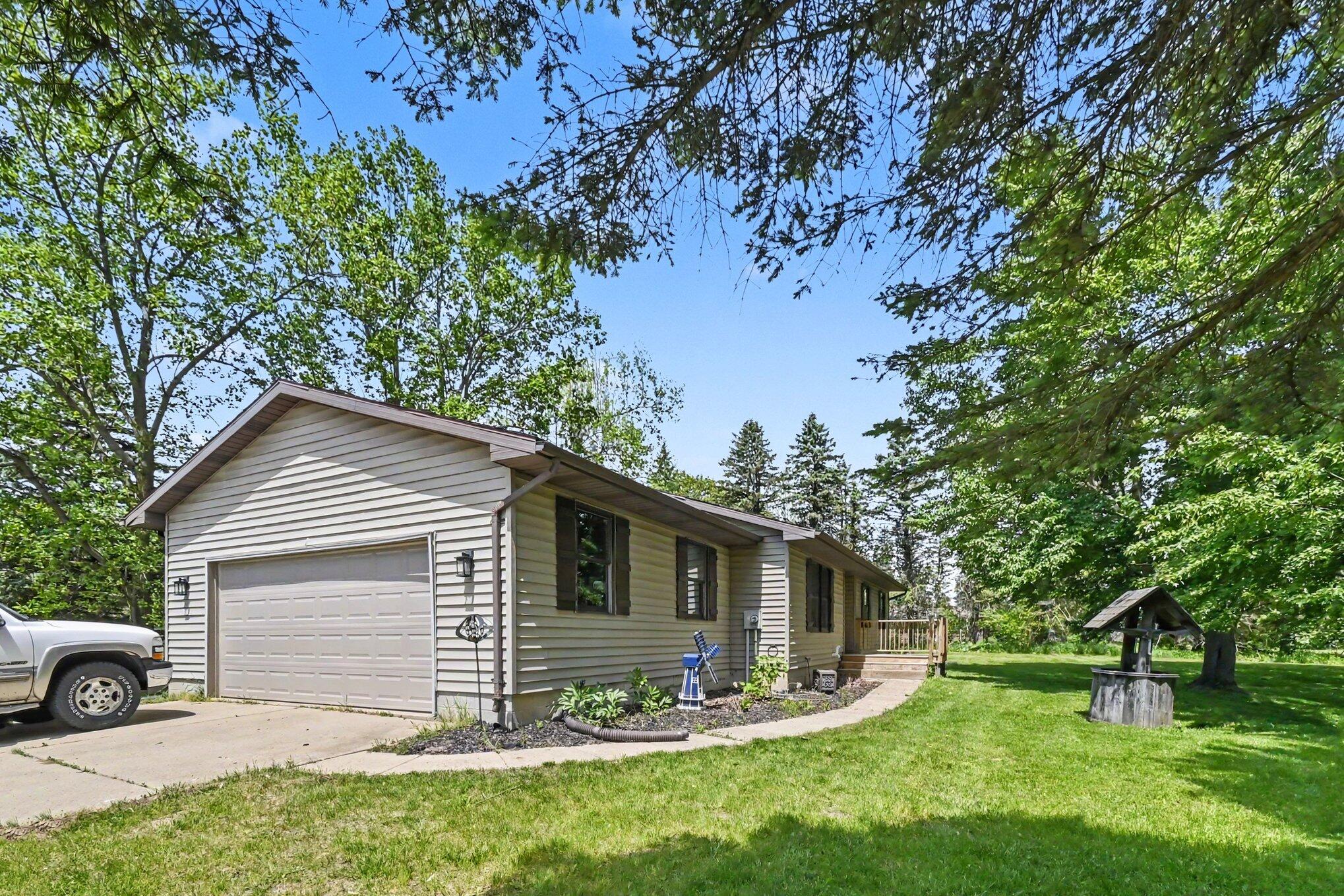 1691 N Michigan Road