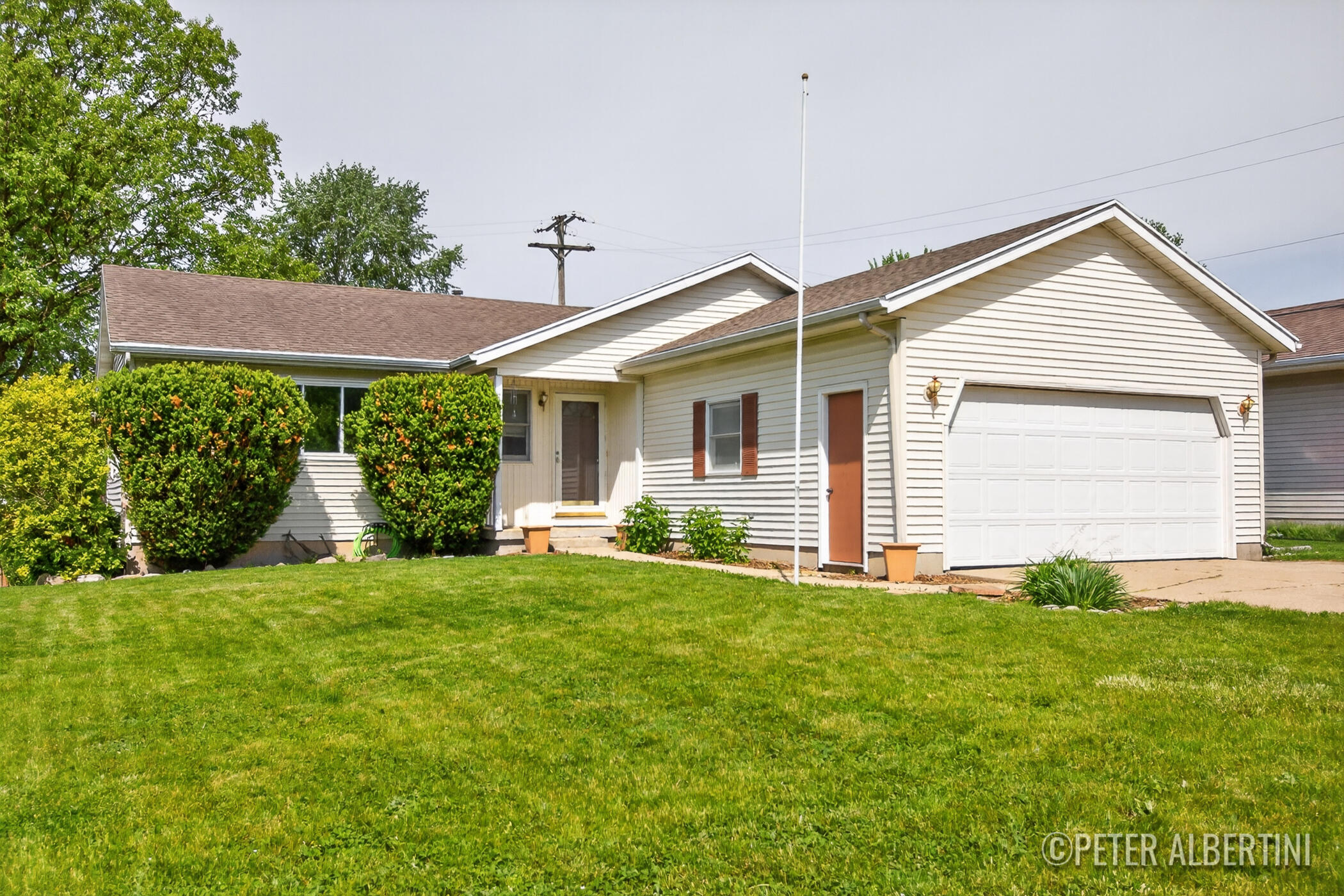 461 Macomb Avenue NW