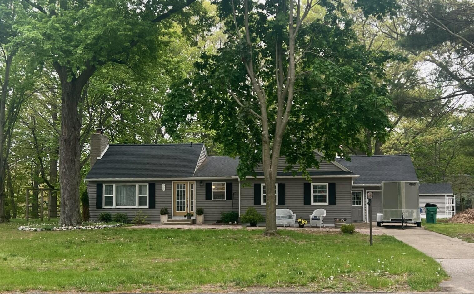 321 S Buys Road