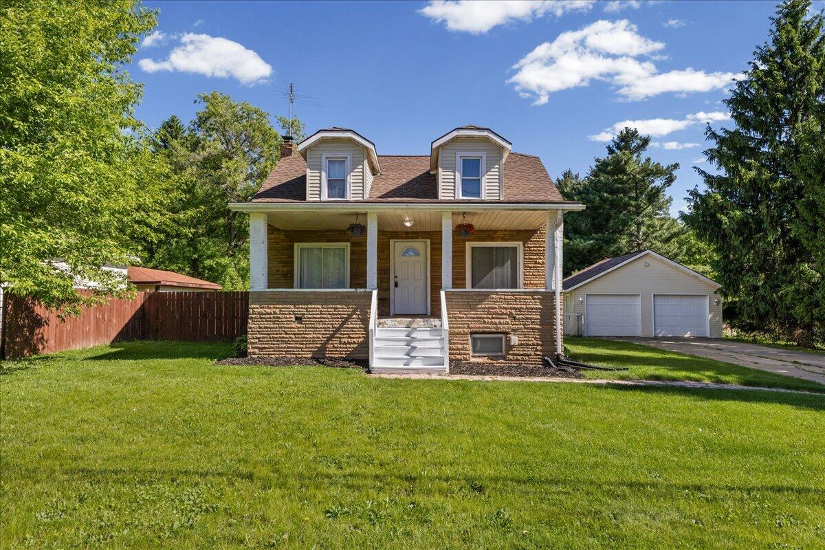 1049 Collier Road