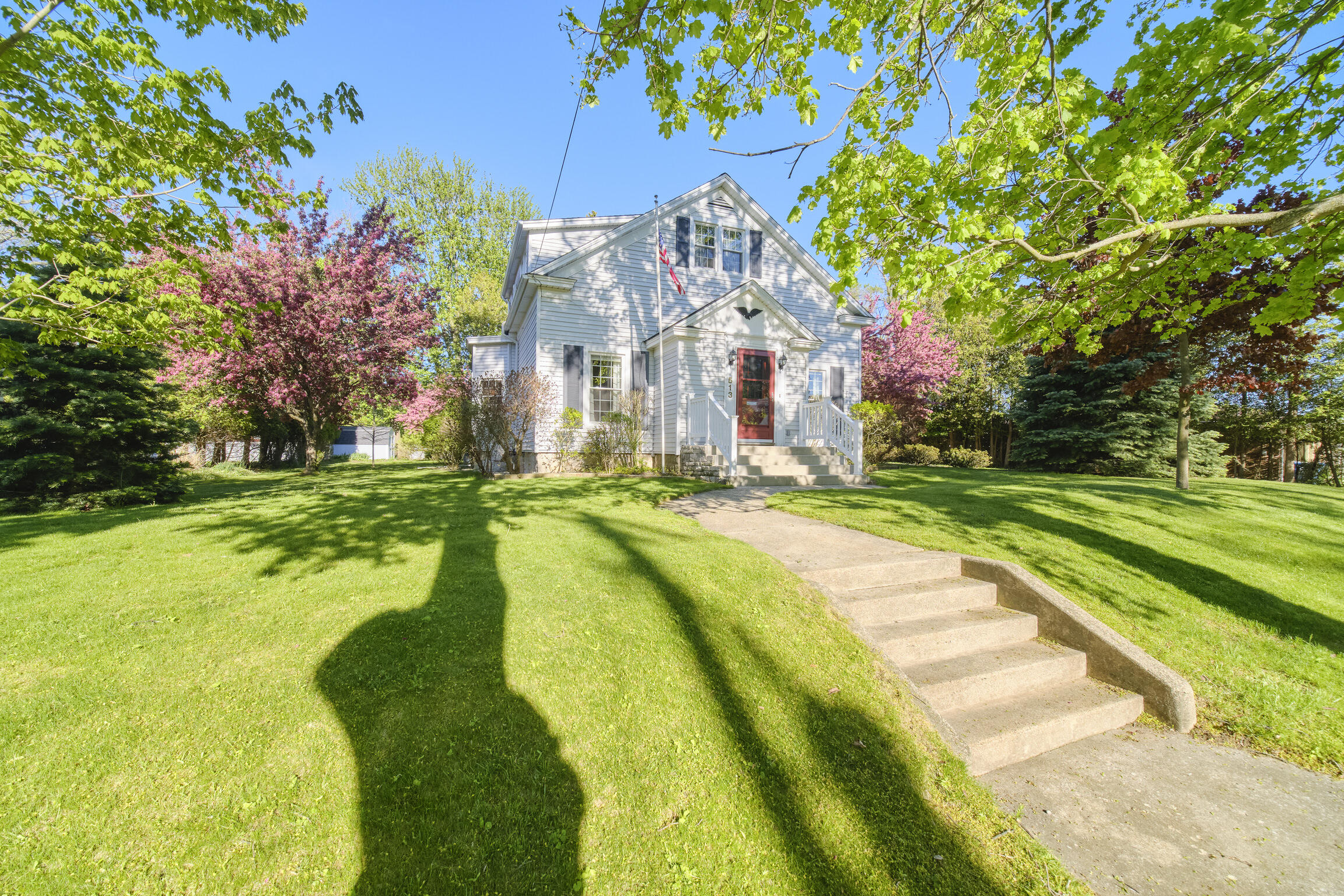 513 Oak Street