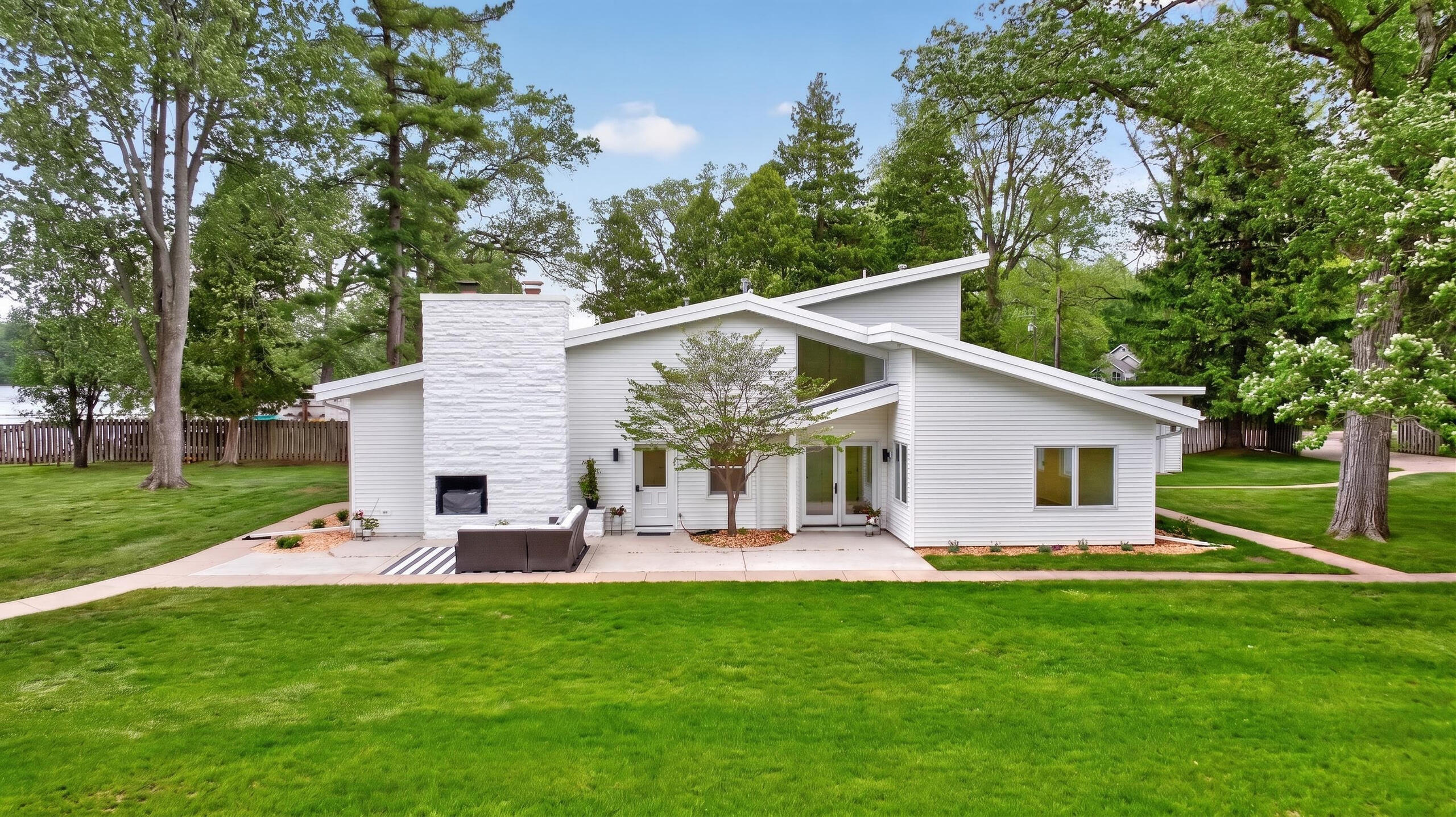 5010 Woodland Road