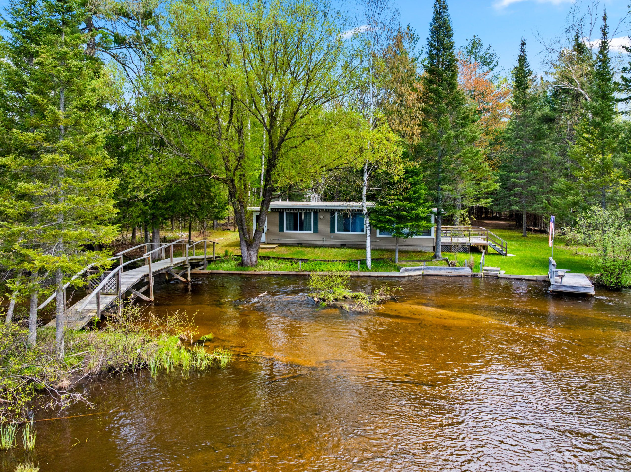 7977 Mershon Trail