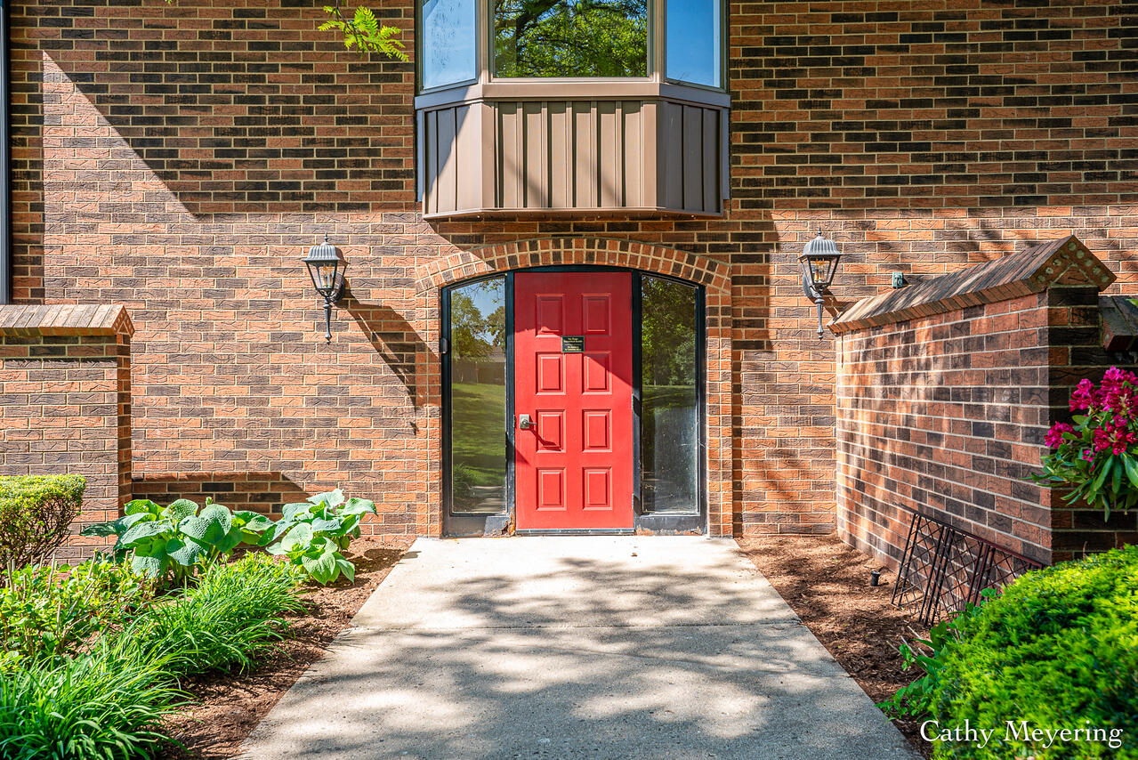 3181 Charlevoix Drive SE Unit: 203