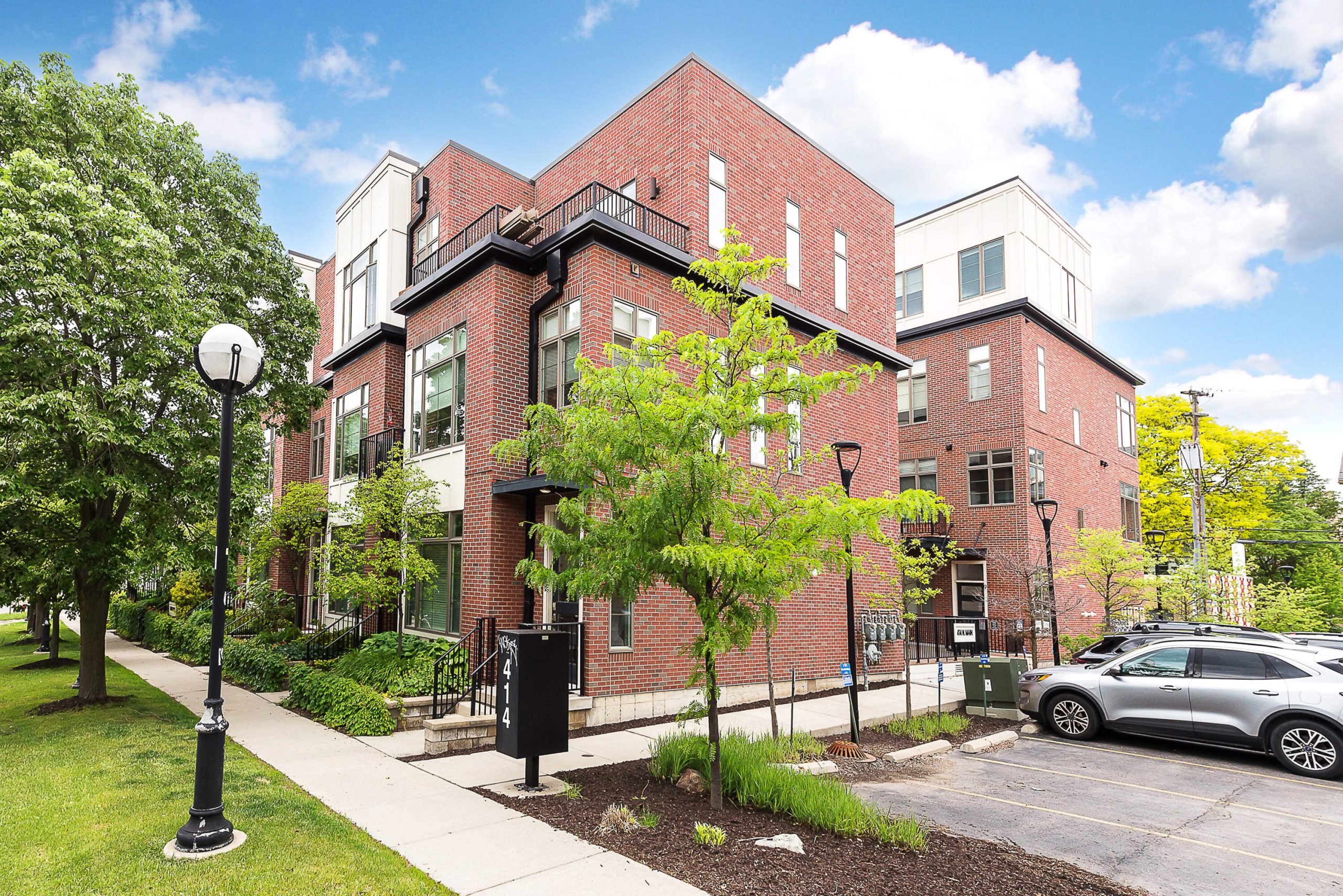414 N Main Street Unit: 16