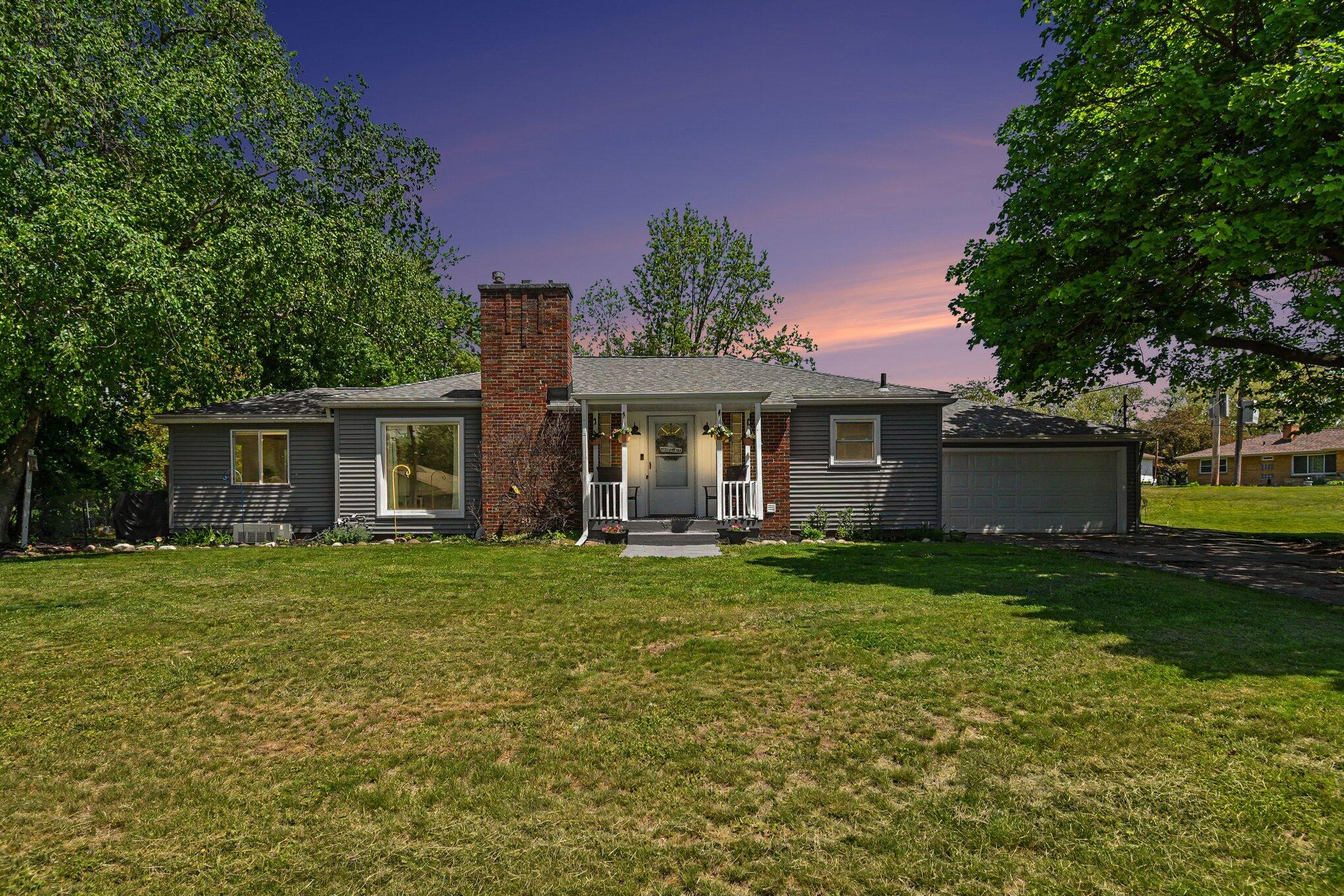 2005 Brandon Drive NW