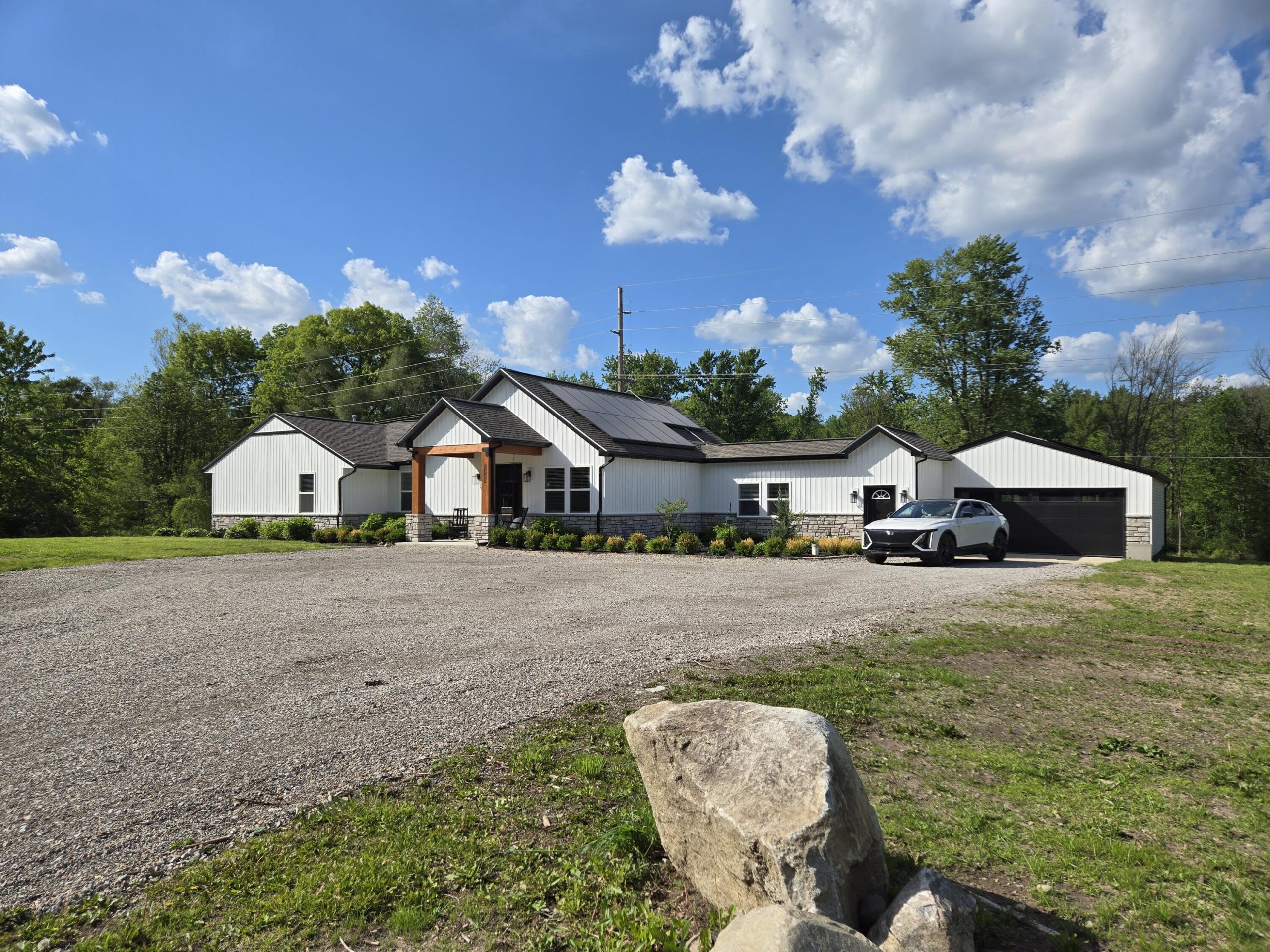 4086 W Commerce Road