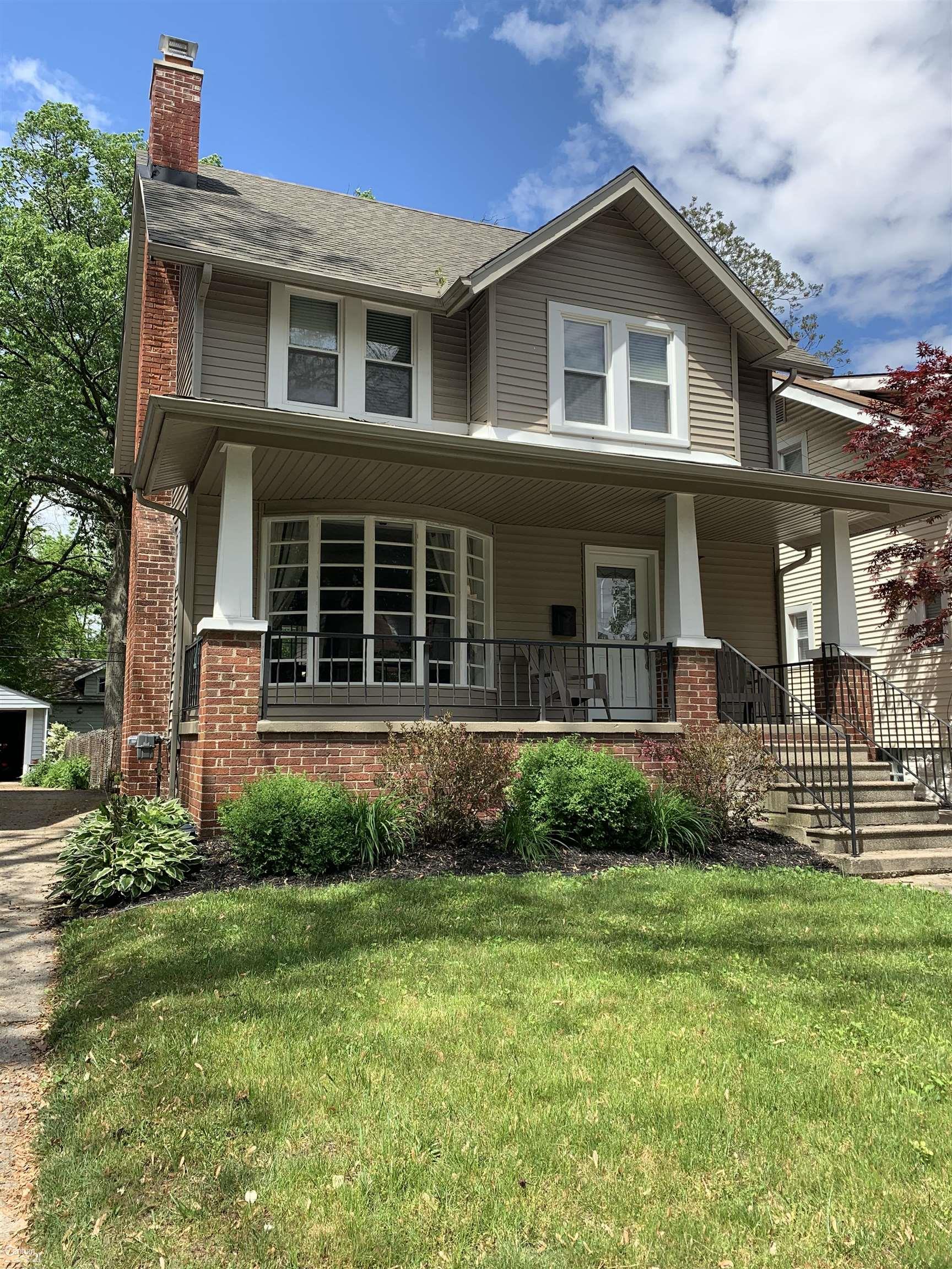 709 Hawthorne AVE