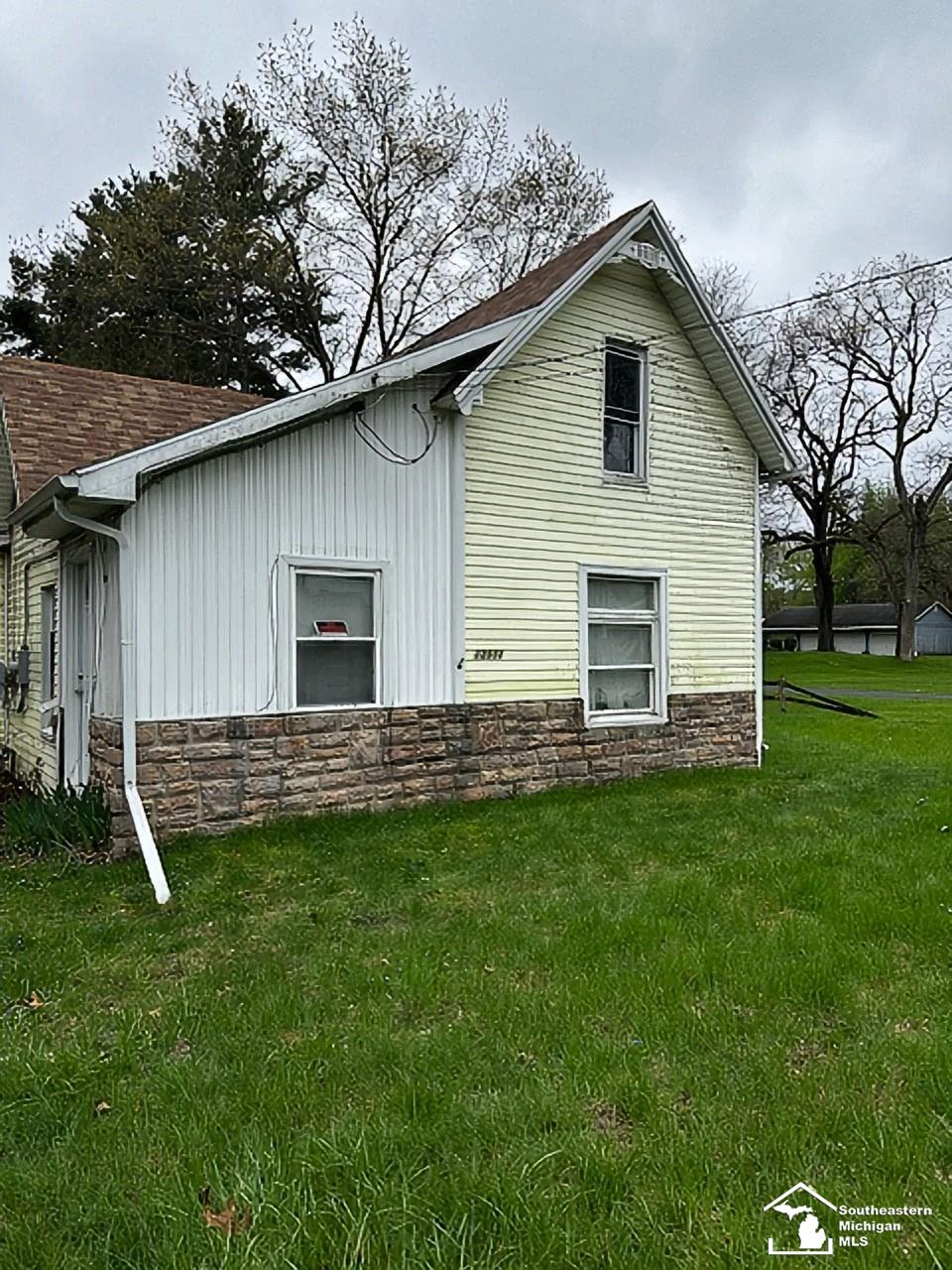 12933 Lulu RD