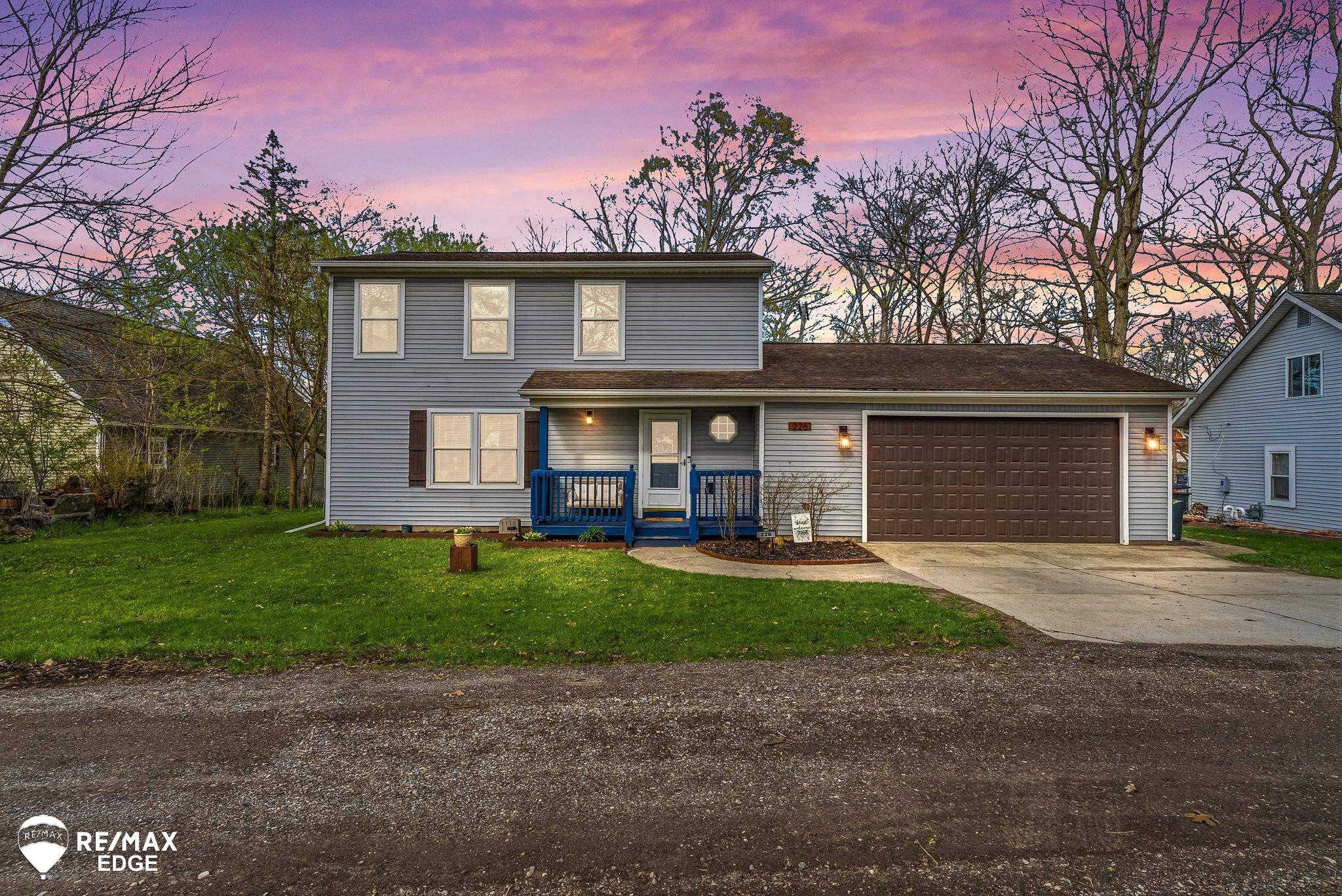226 Woodbine DR