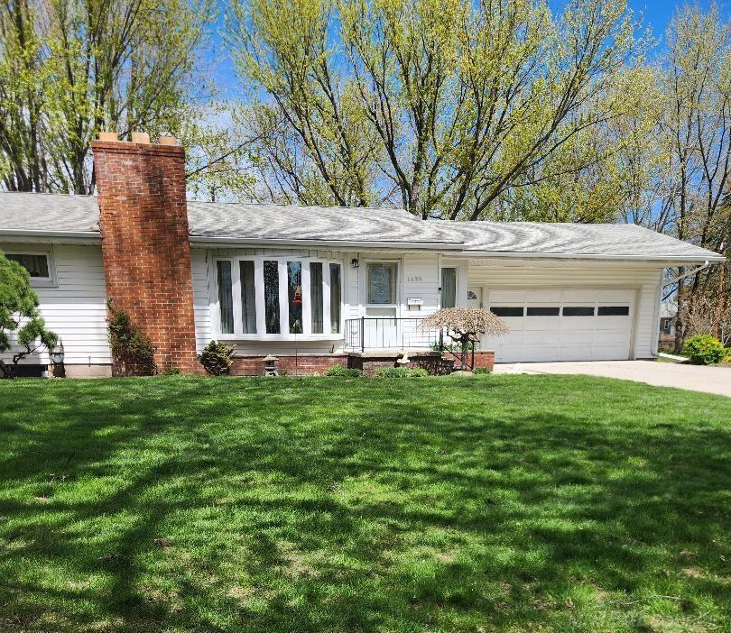 1639 McPherson STS