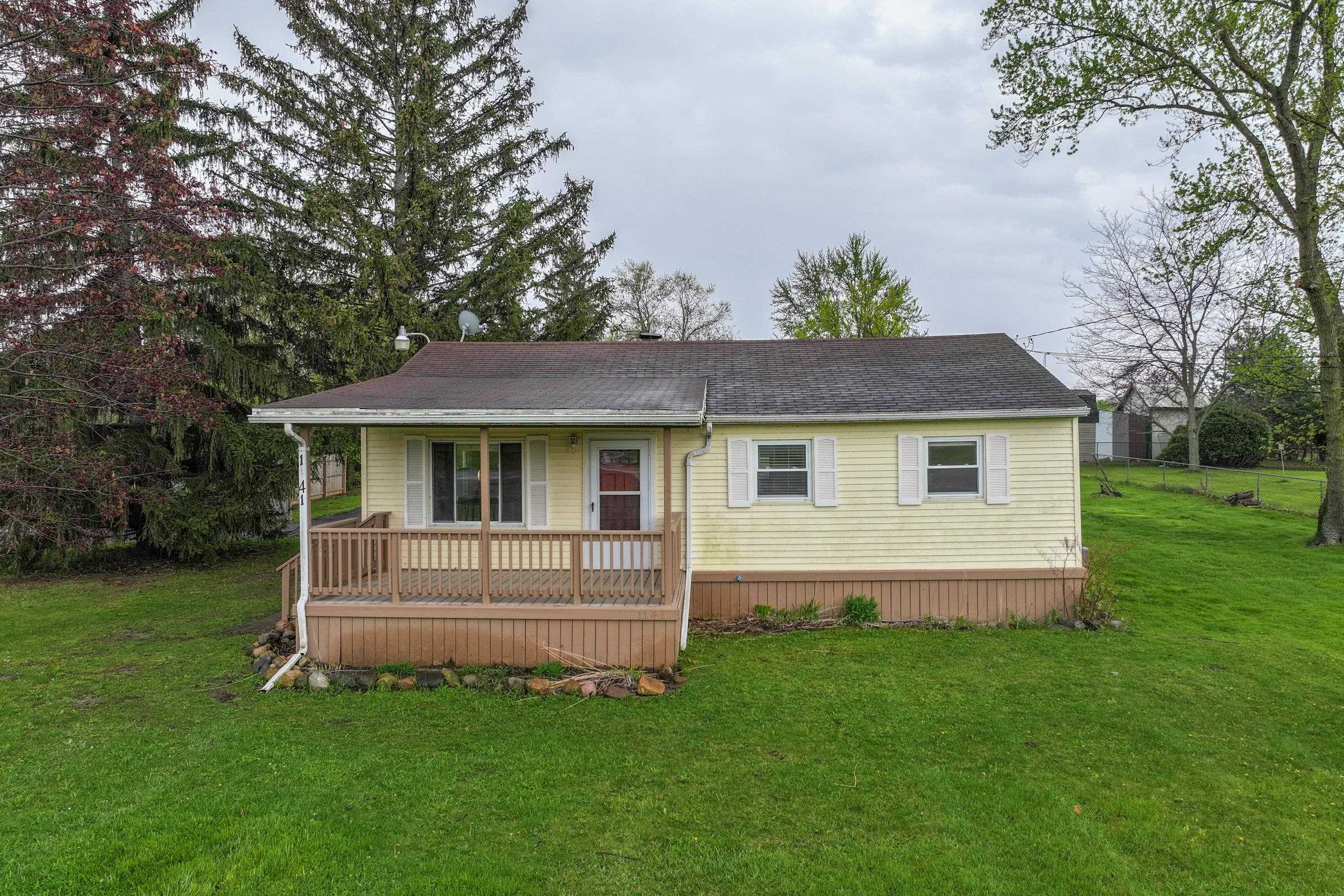 1141 W Cook RD