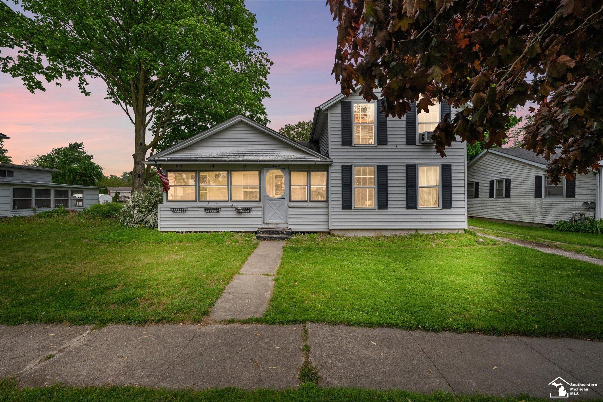 137 Raisin ST