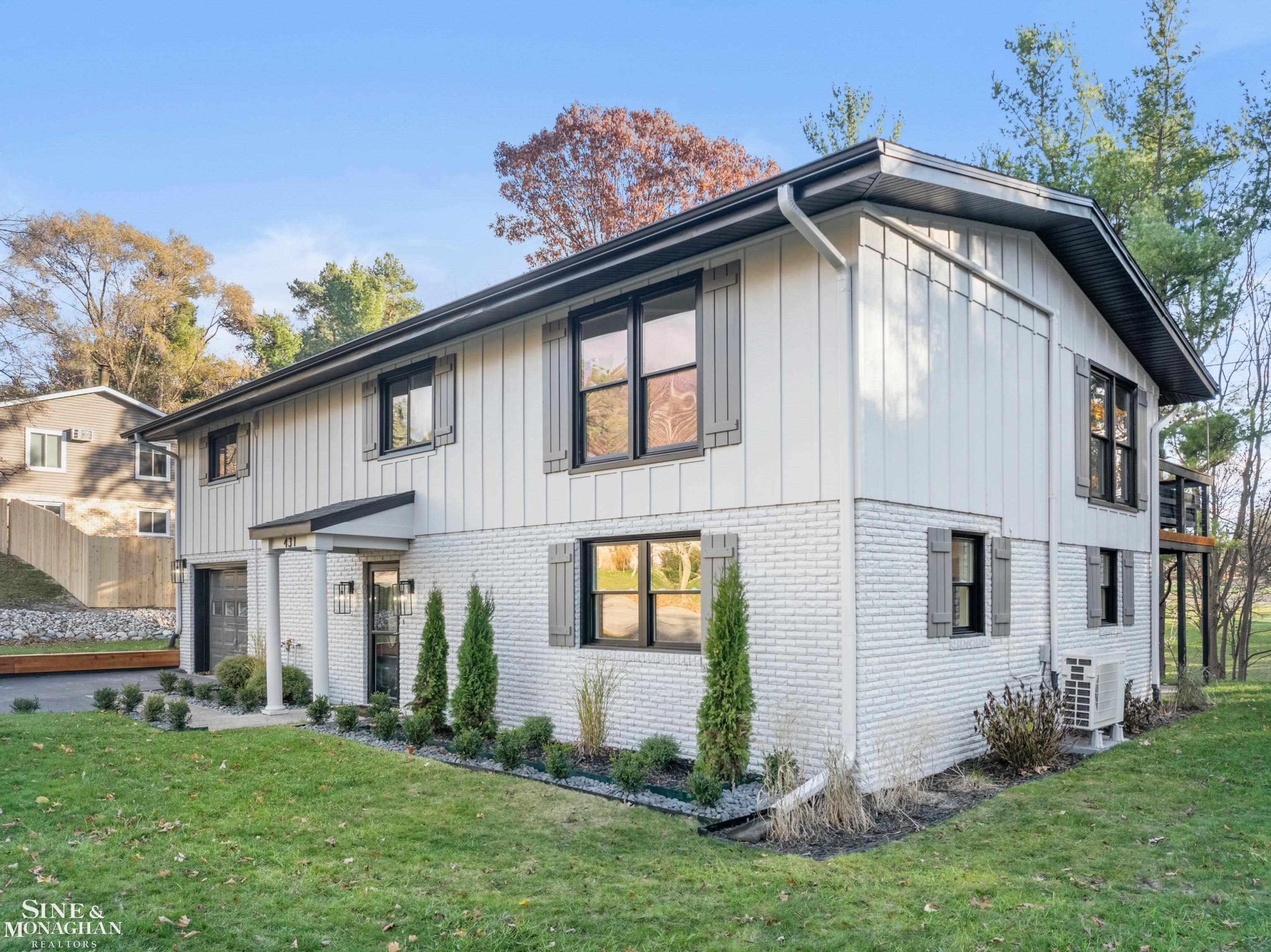 431 Fairlane DR