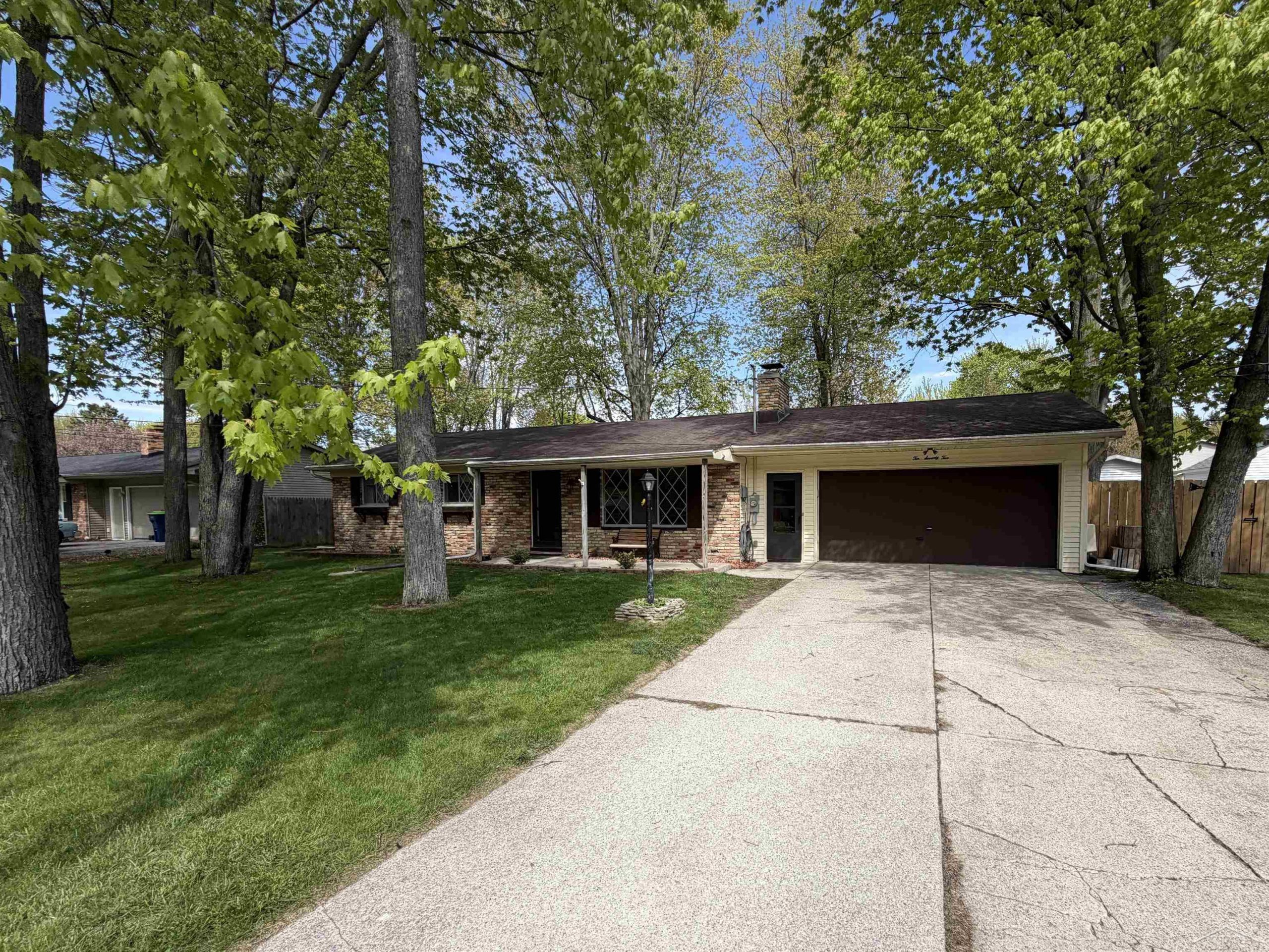 1072 Birch RD