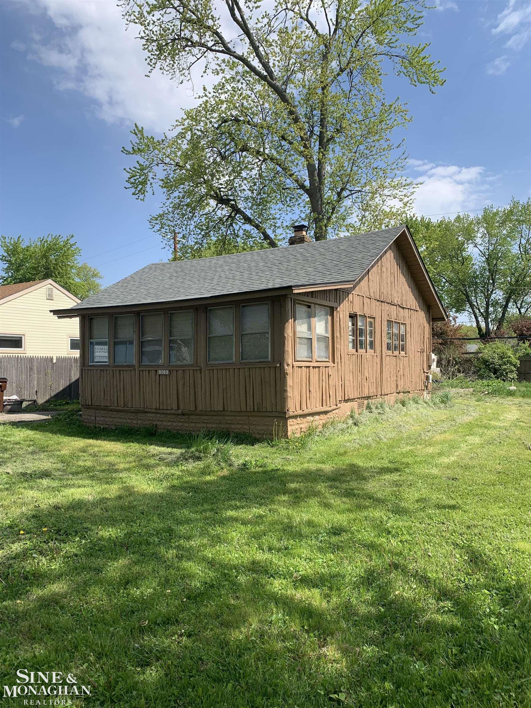 3103 10th RD