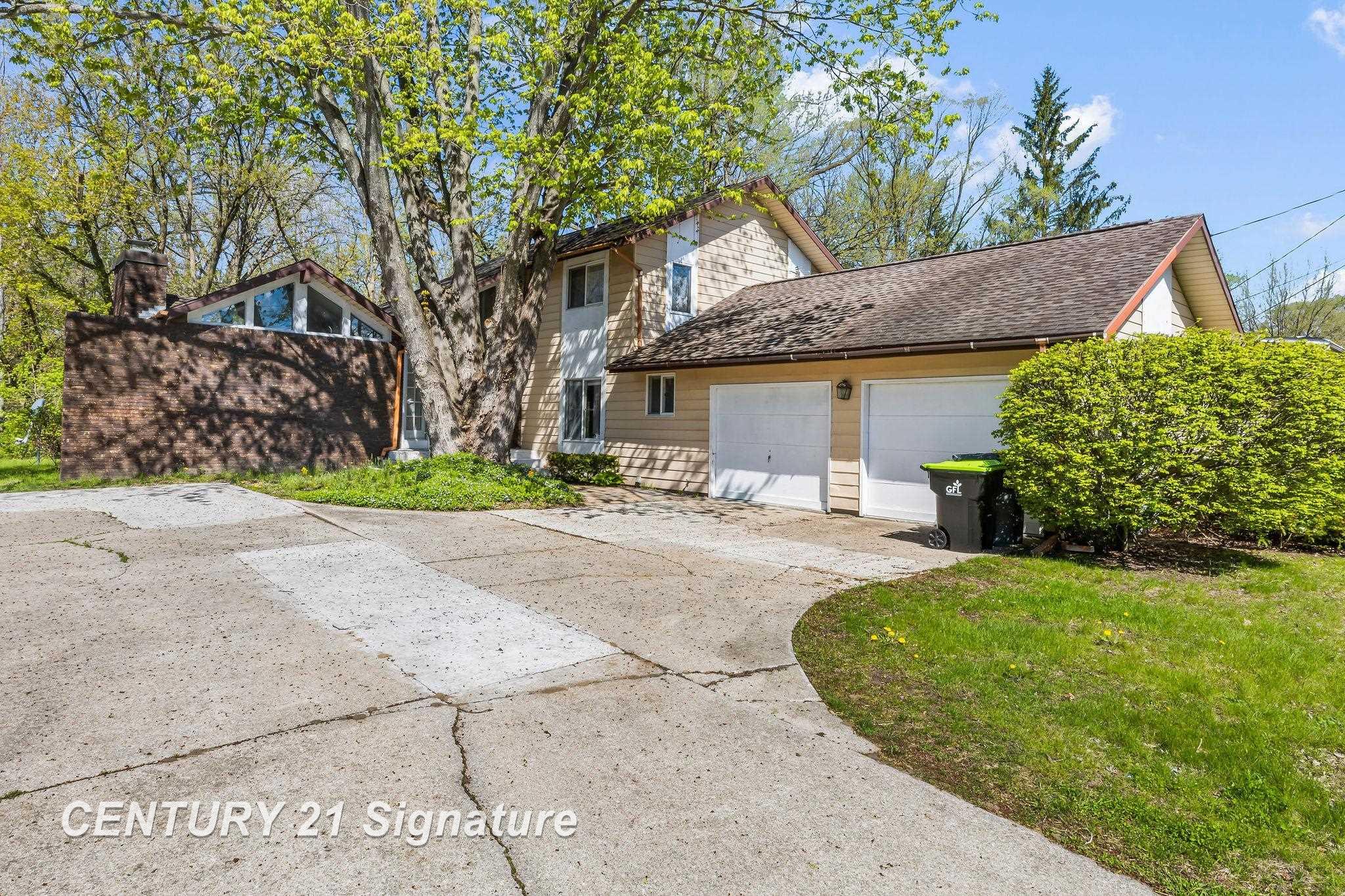 5813 Sturgeon AVE