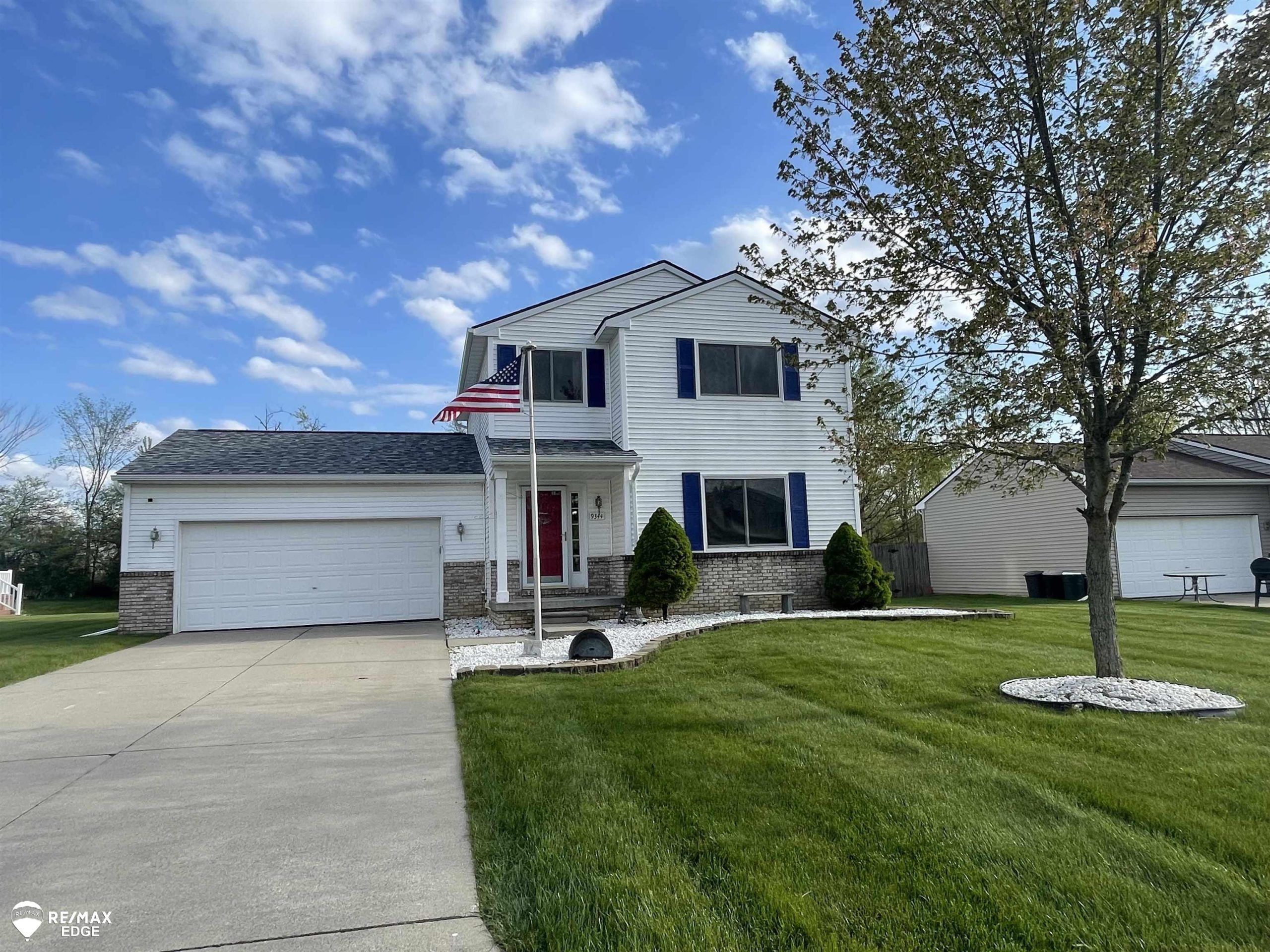 9344 Sandy Hollow LN