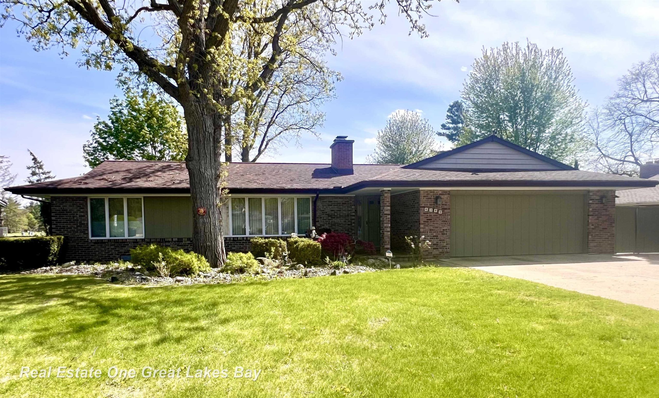 4749 Century DR