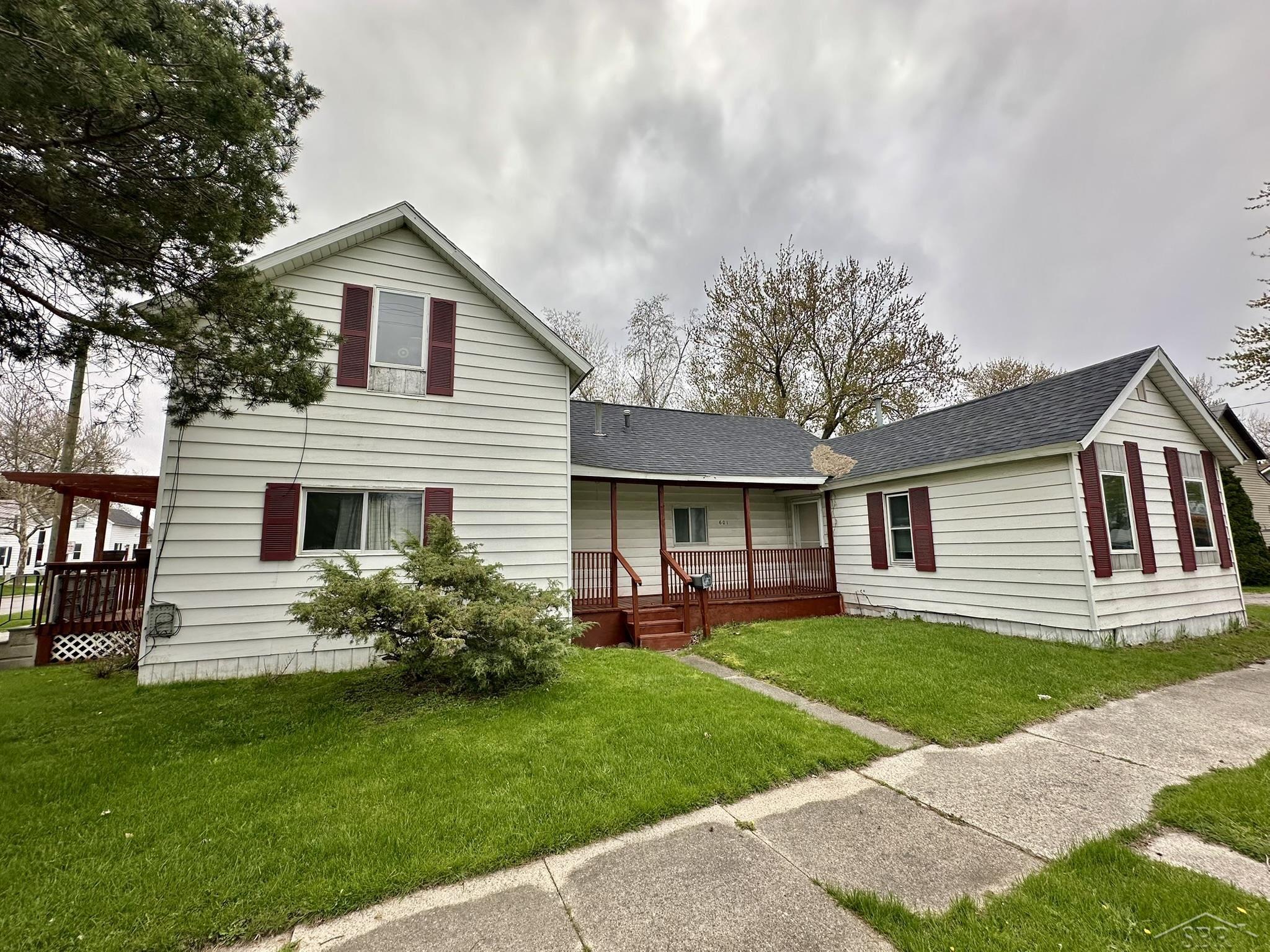 400 S Kiesel ST
