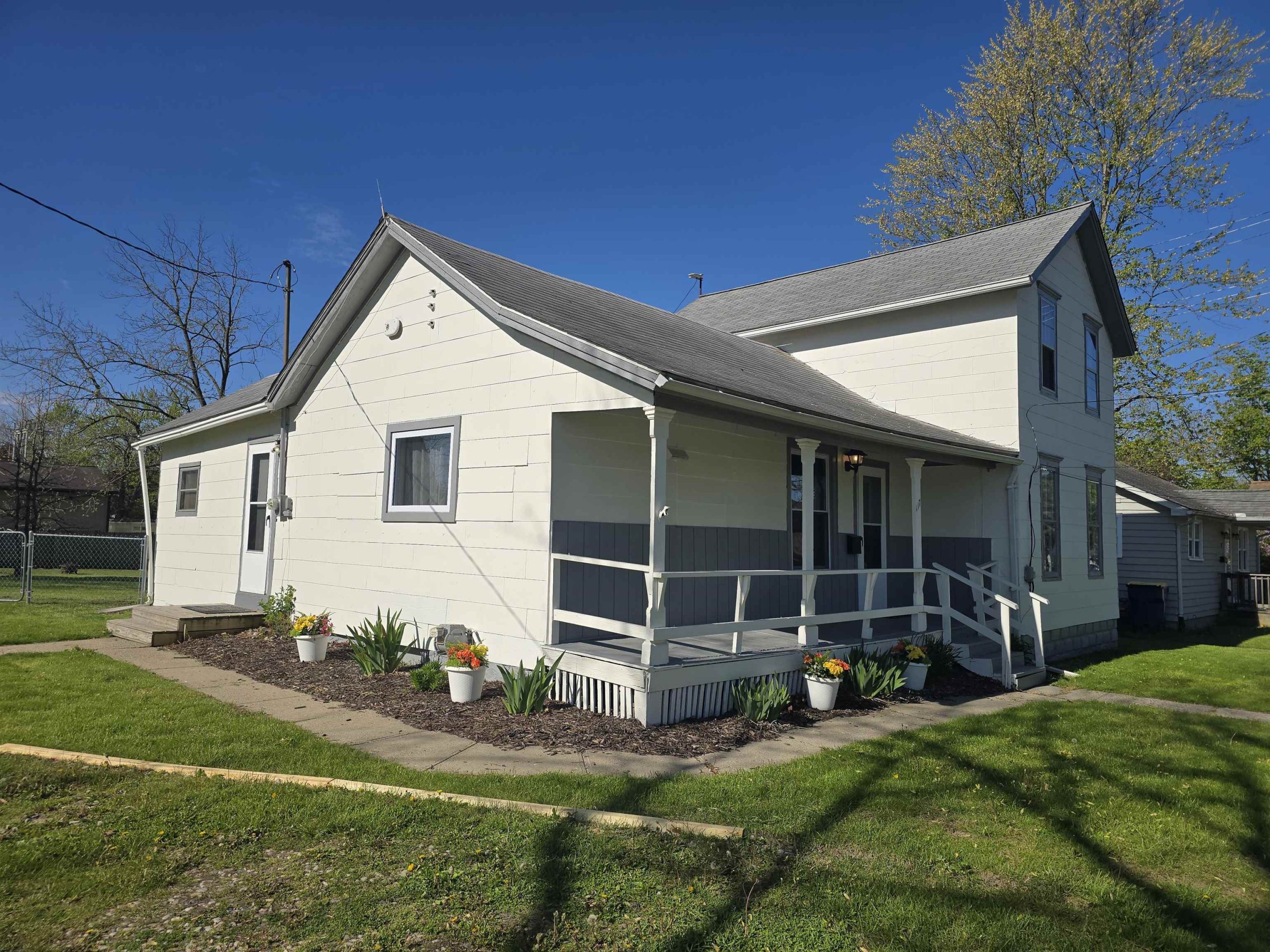 117 W Mcneil ST