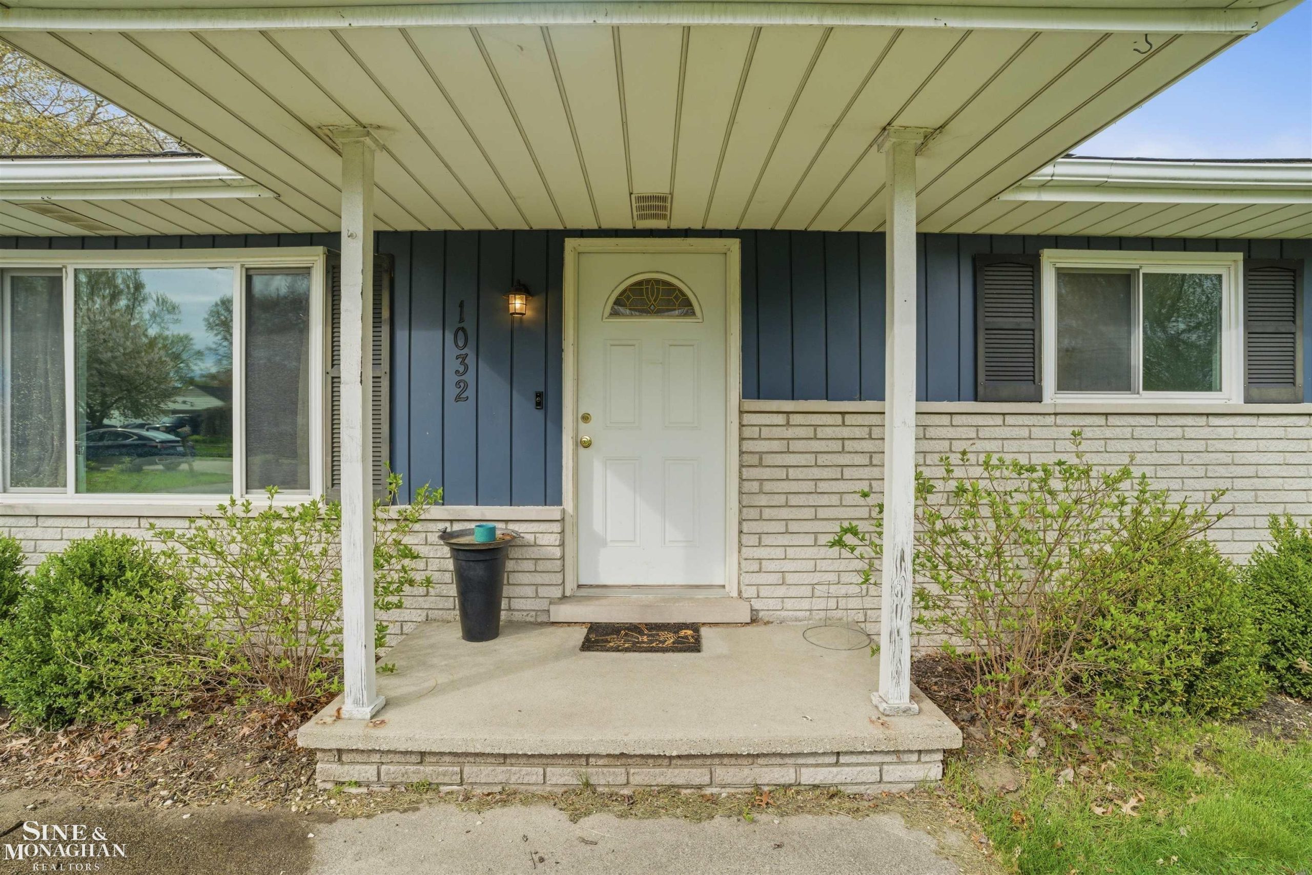 1032 Summer ST