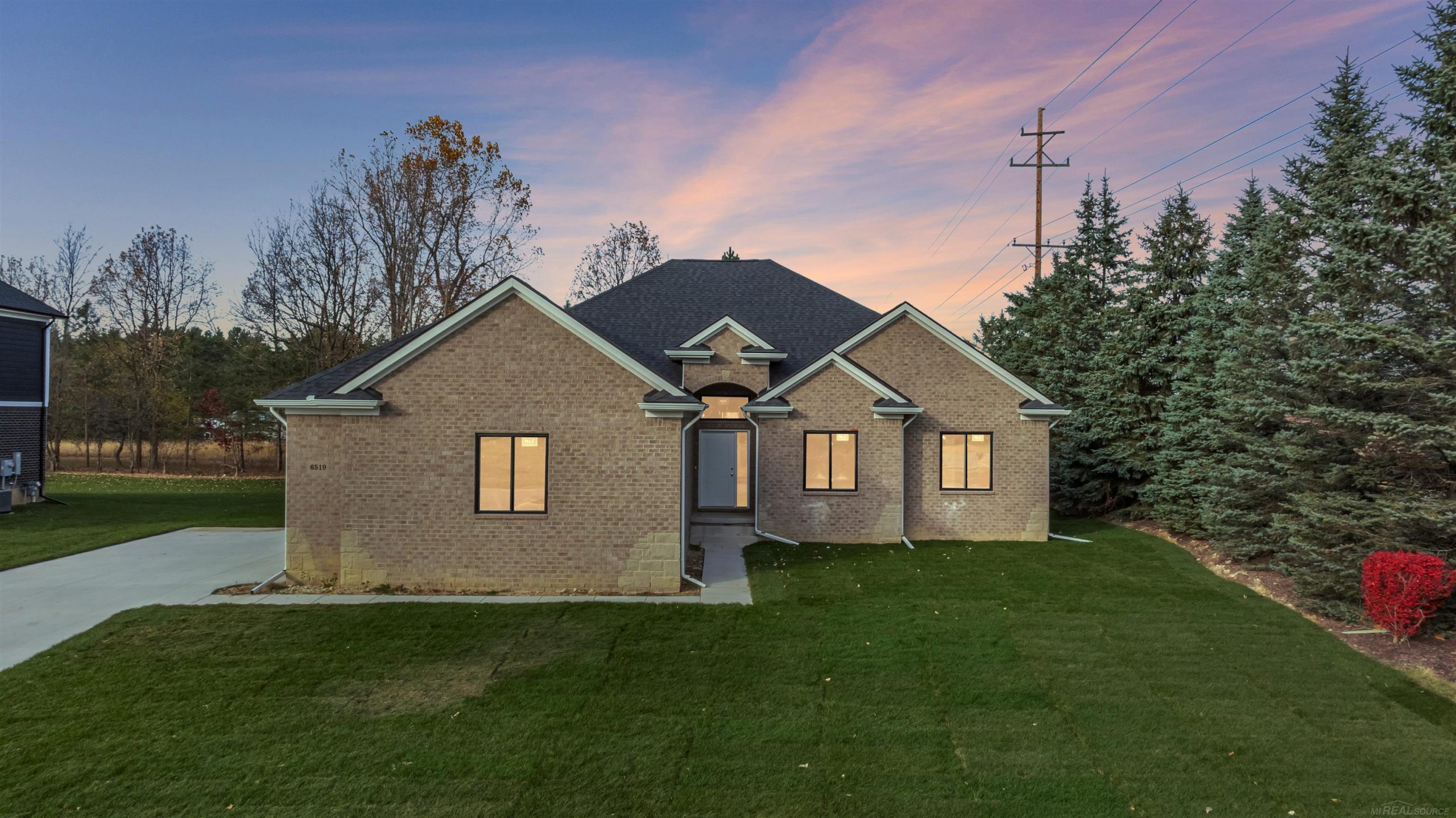 6519 Jamie LN