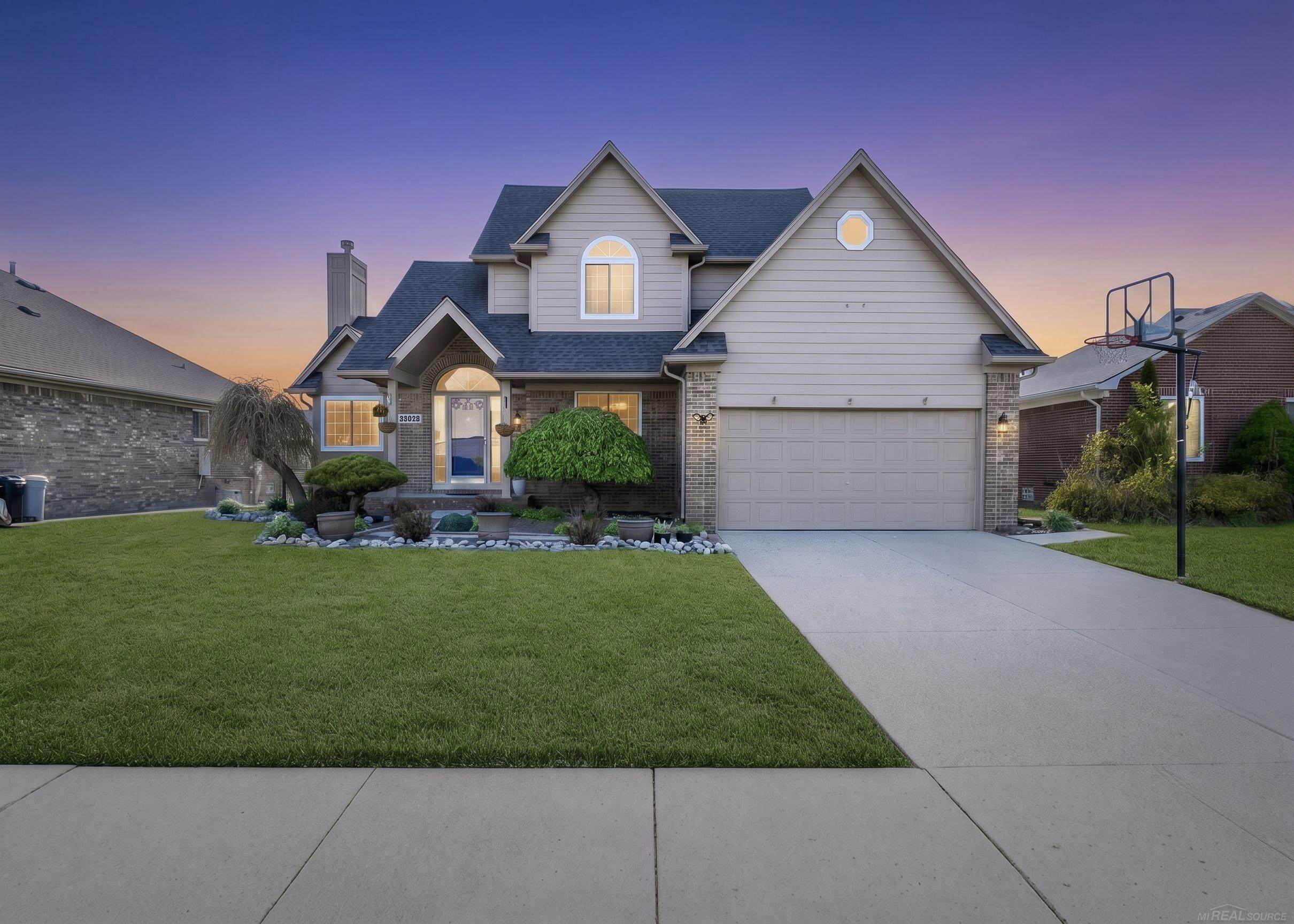 49132 Stratford  DR