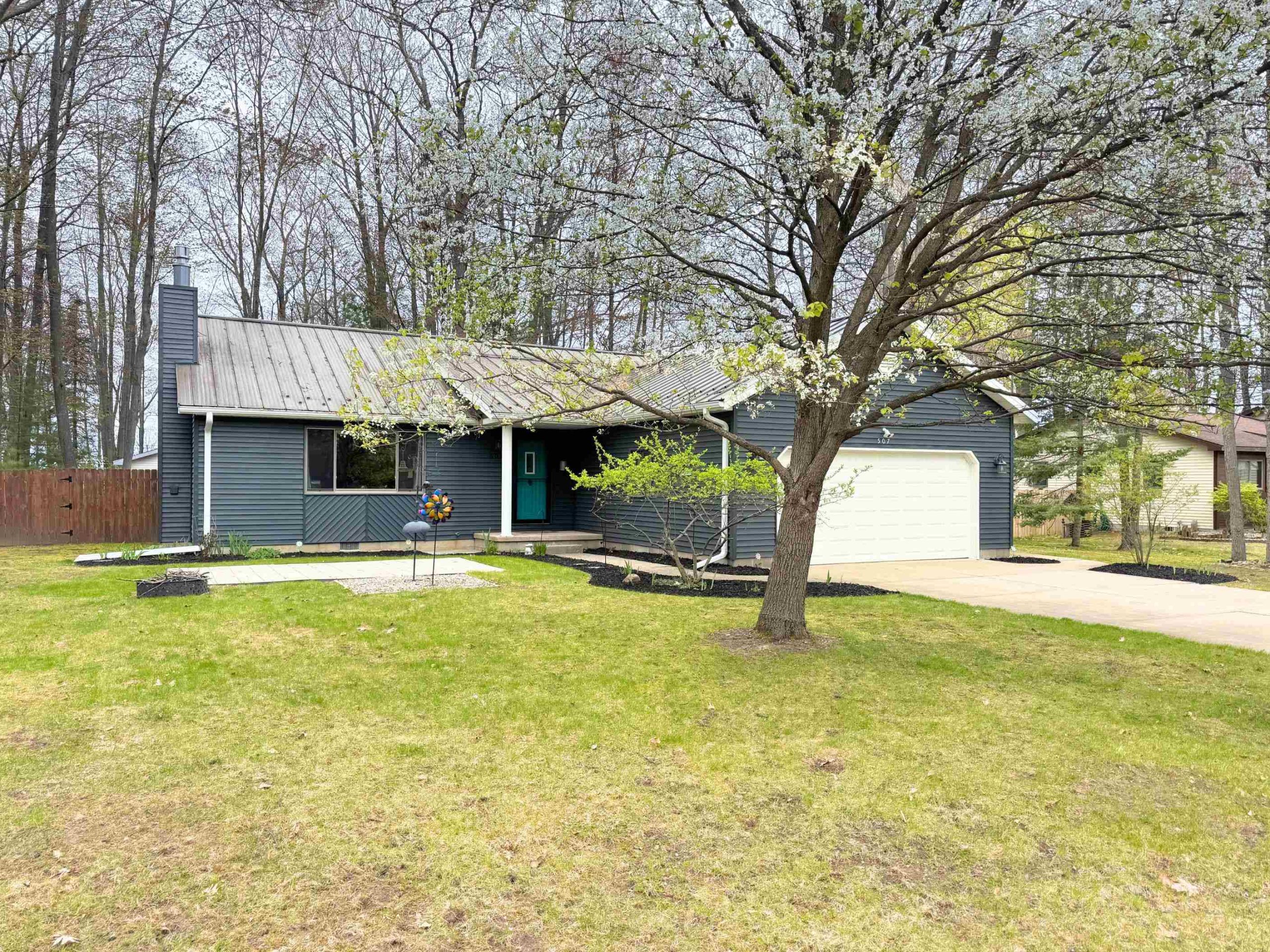 507 Chippewa TRL