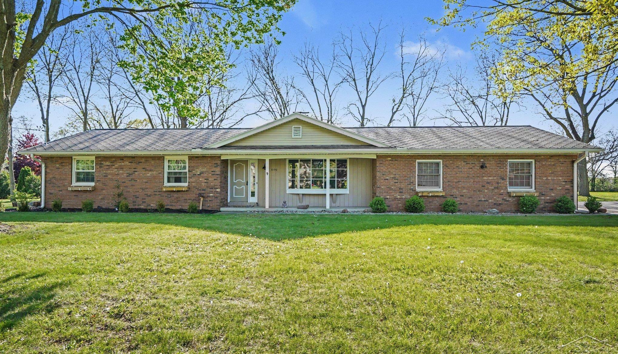 6190 Maple RD