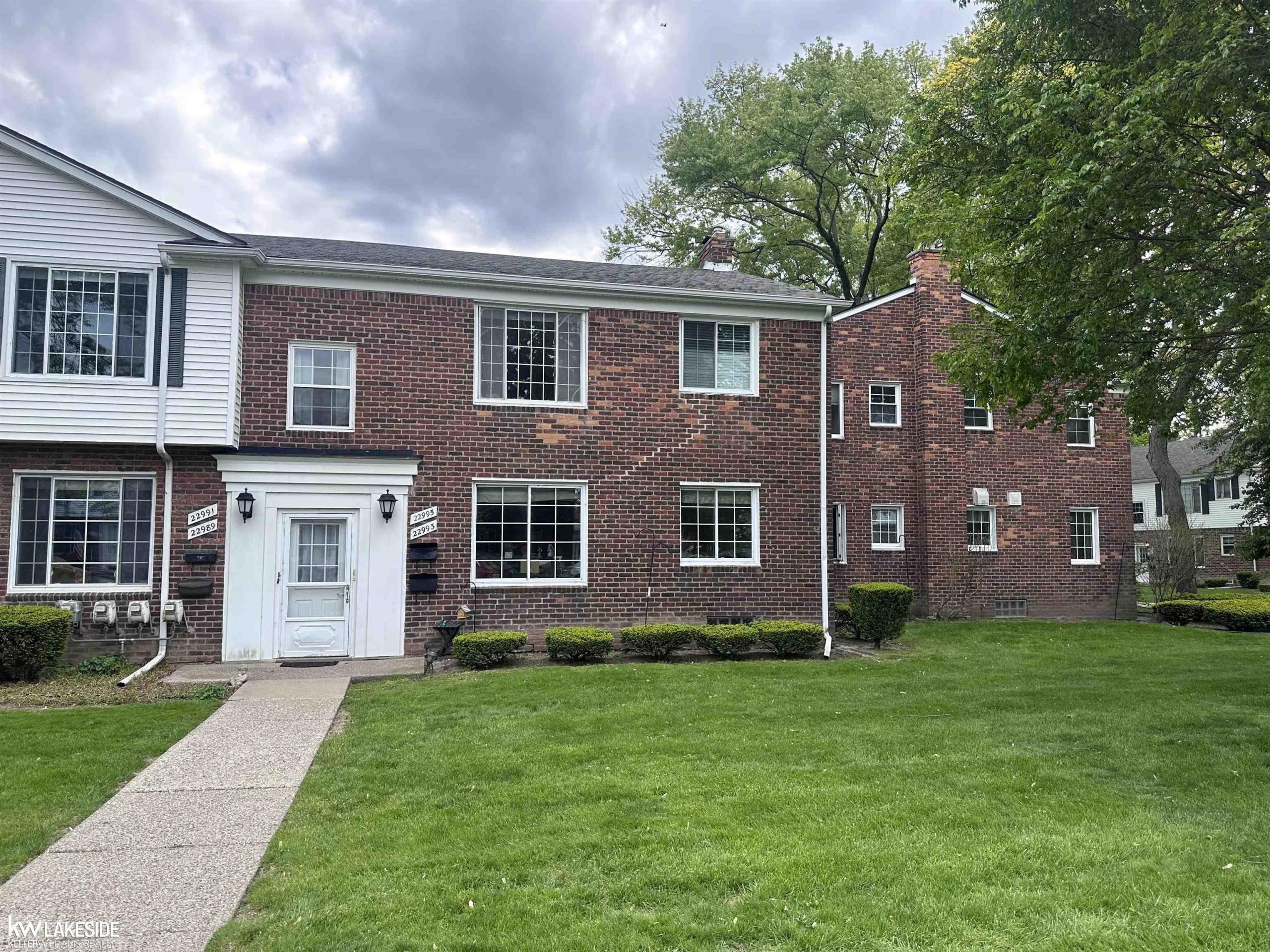 22995 Gary LN