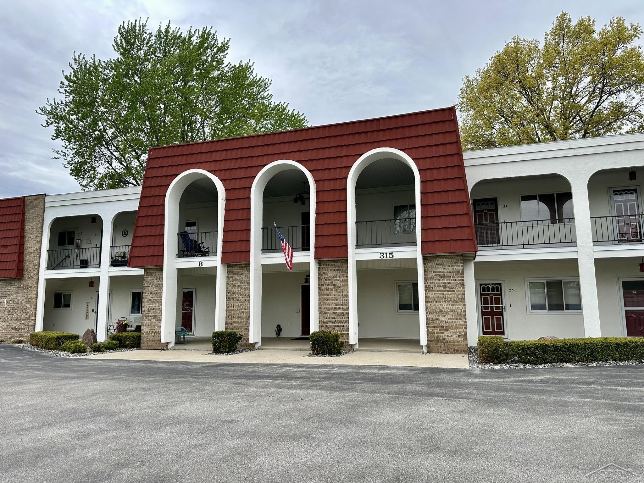 315 Kennely RD